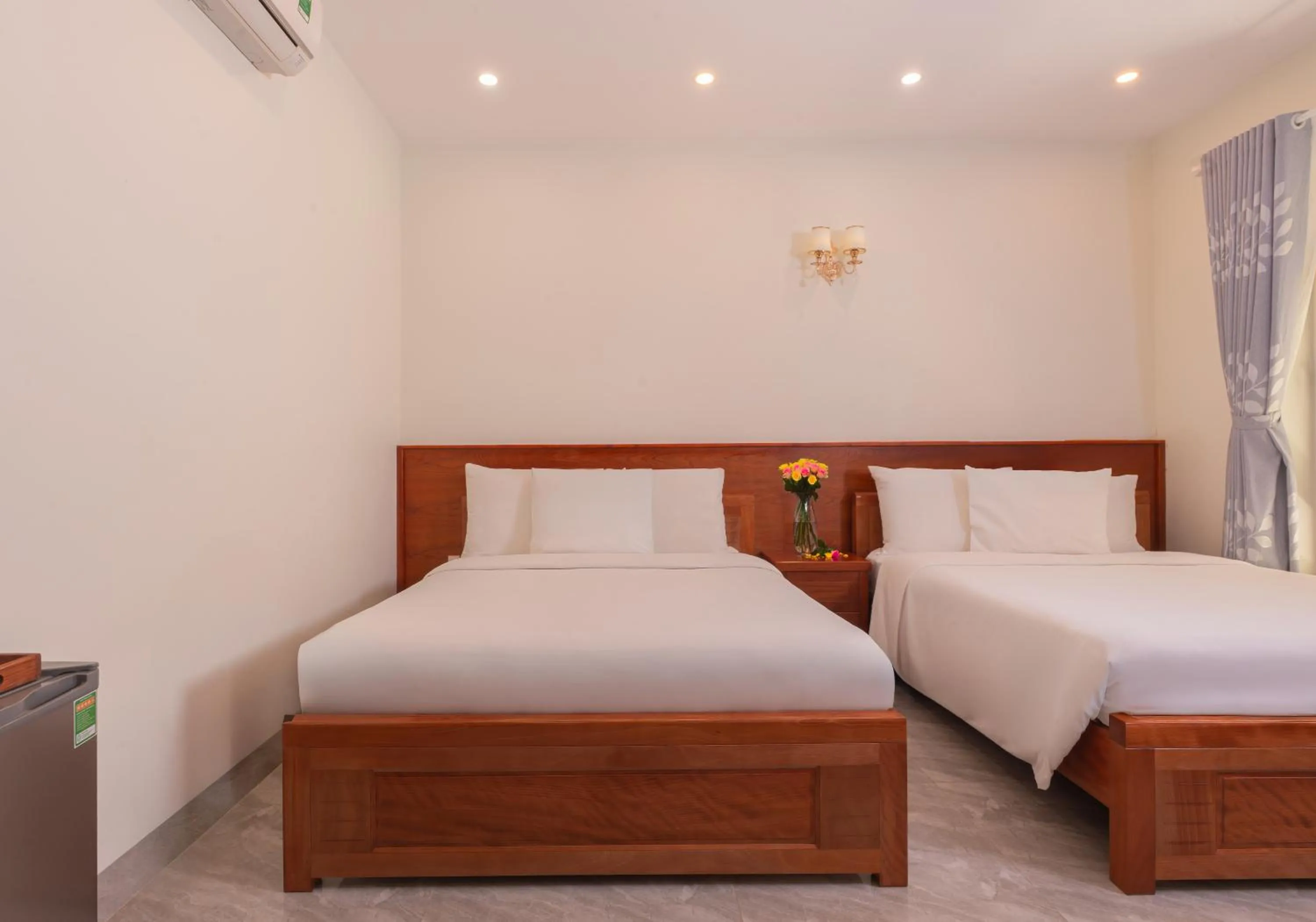 Bed in Khách sạn gần biển Karina Phú Yên