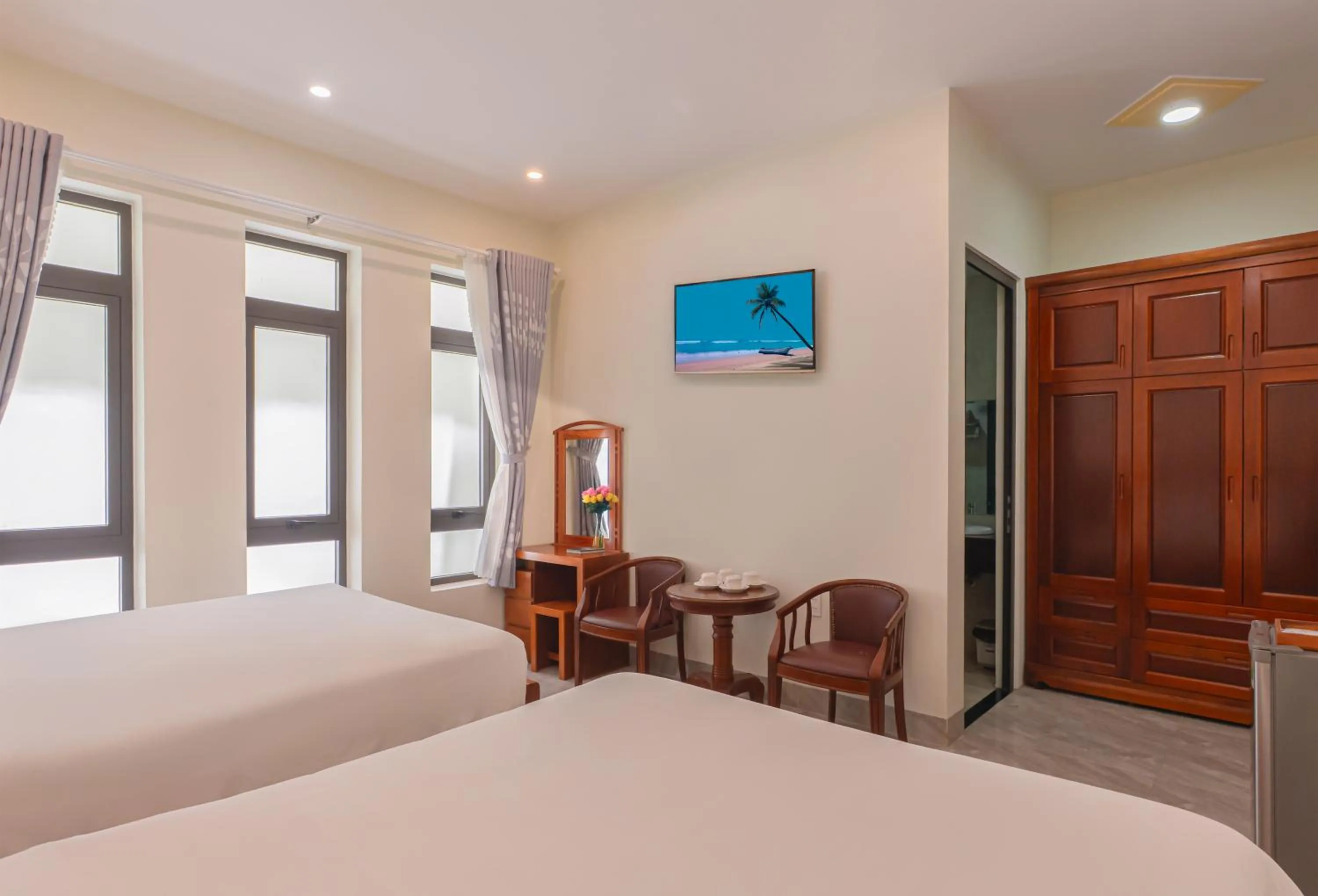 Photo of the whole room, Bed in Khách sạn gần biển Karina Phú Yên