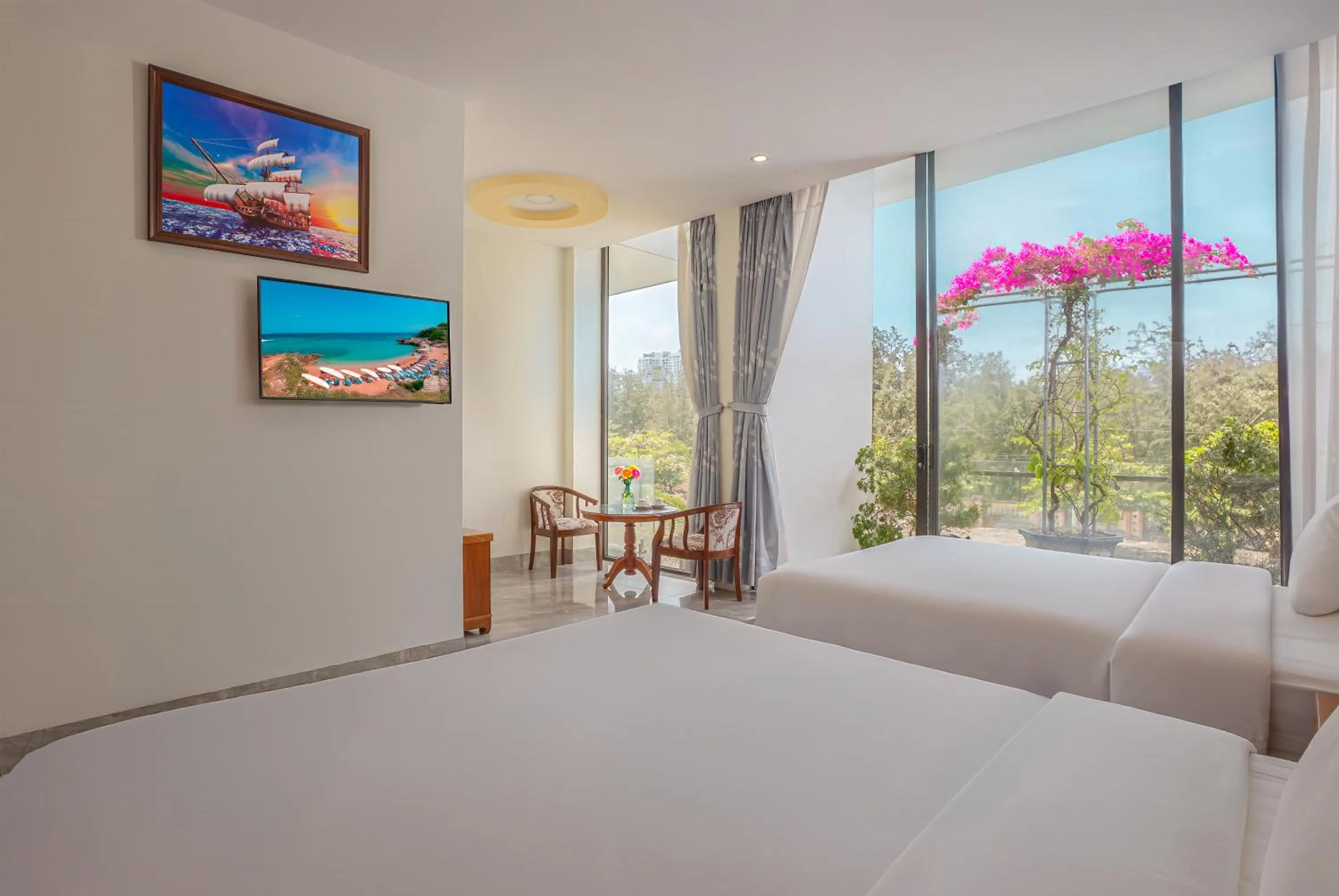 Bed in Khách sạn gần biển Karina Phú Yên