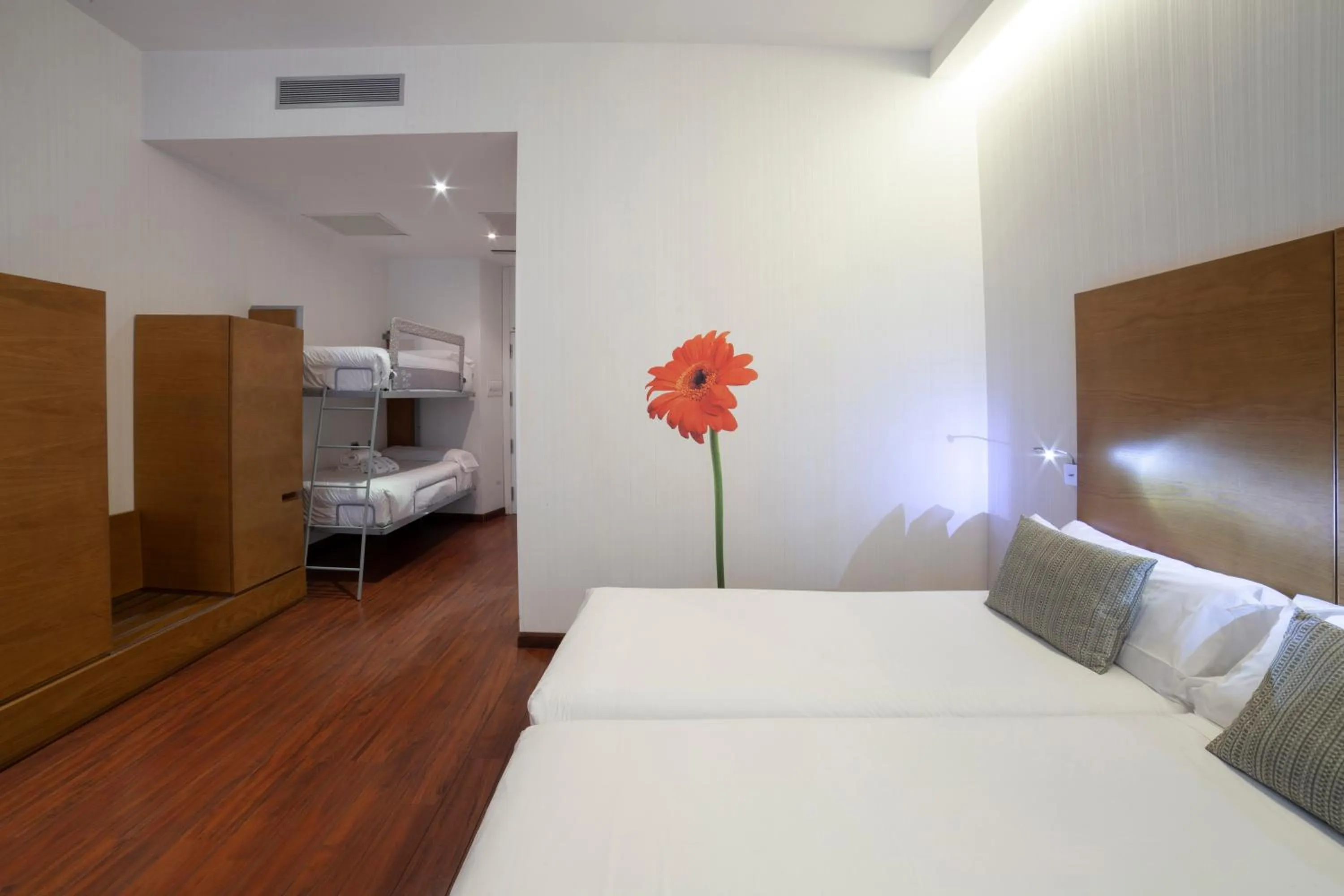 Bed in Petit Palace Plaza Málaga