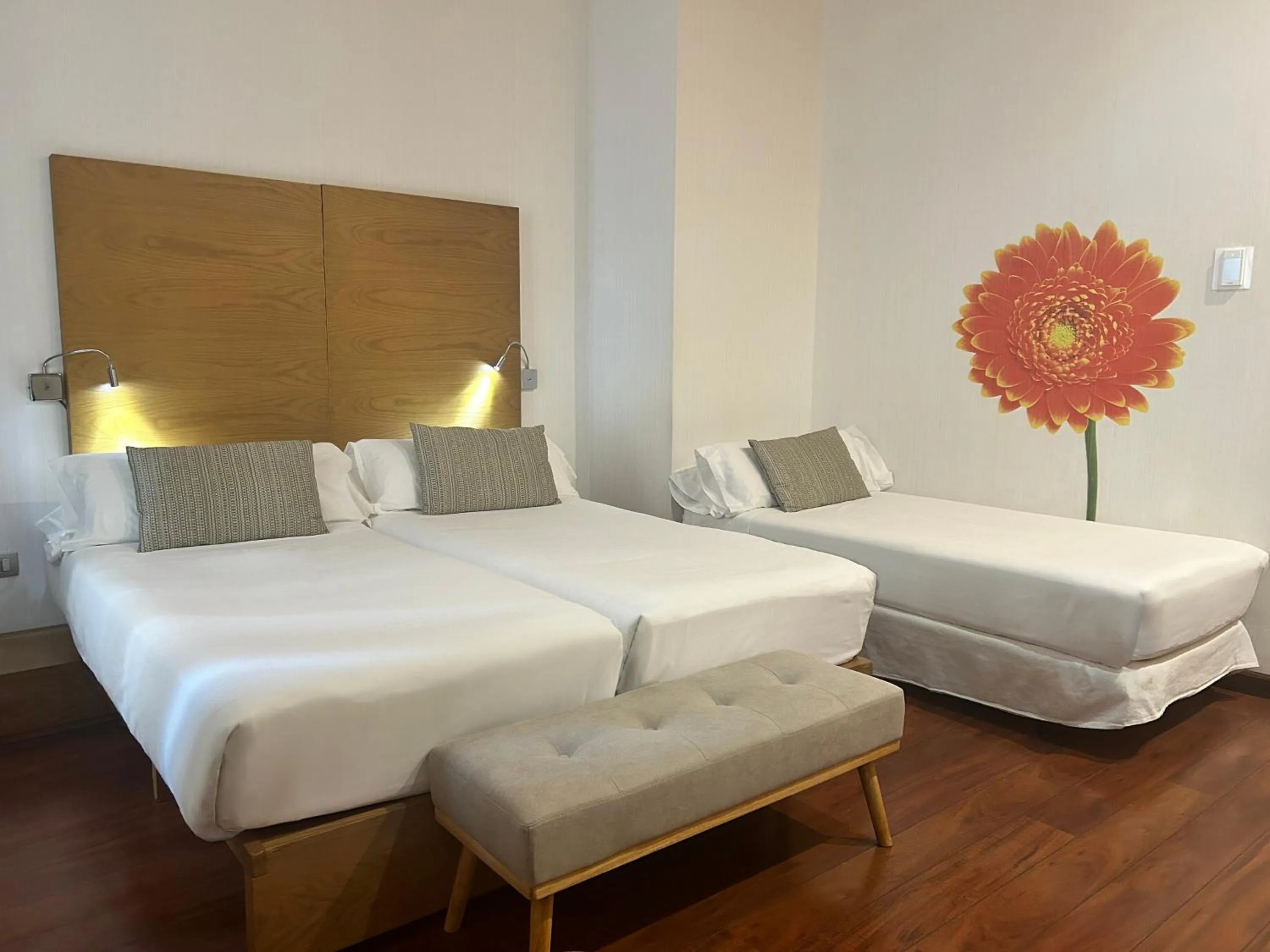 Bed in Petit Palace Plaza Málaga