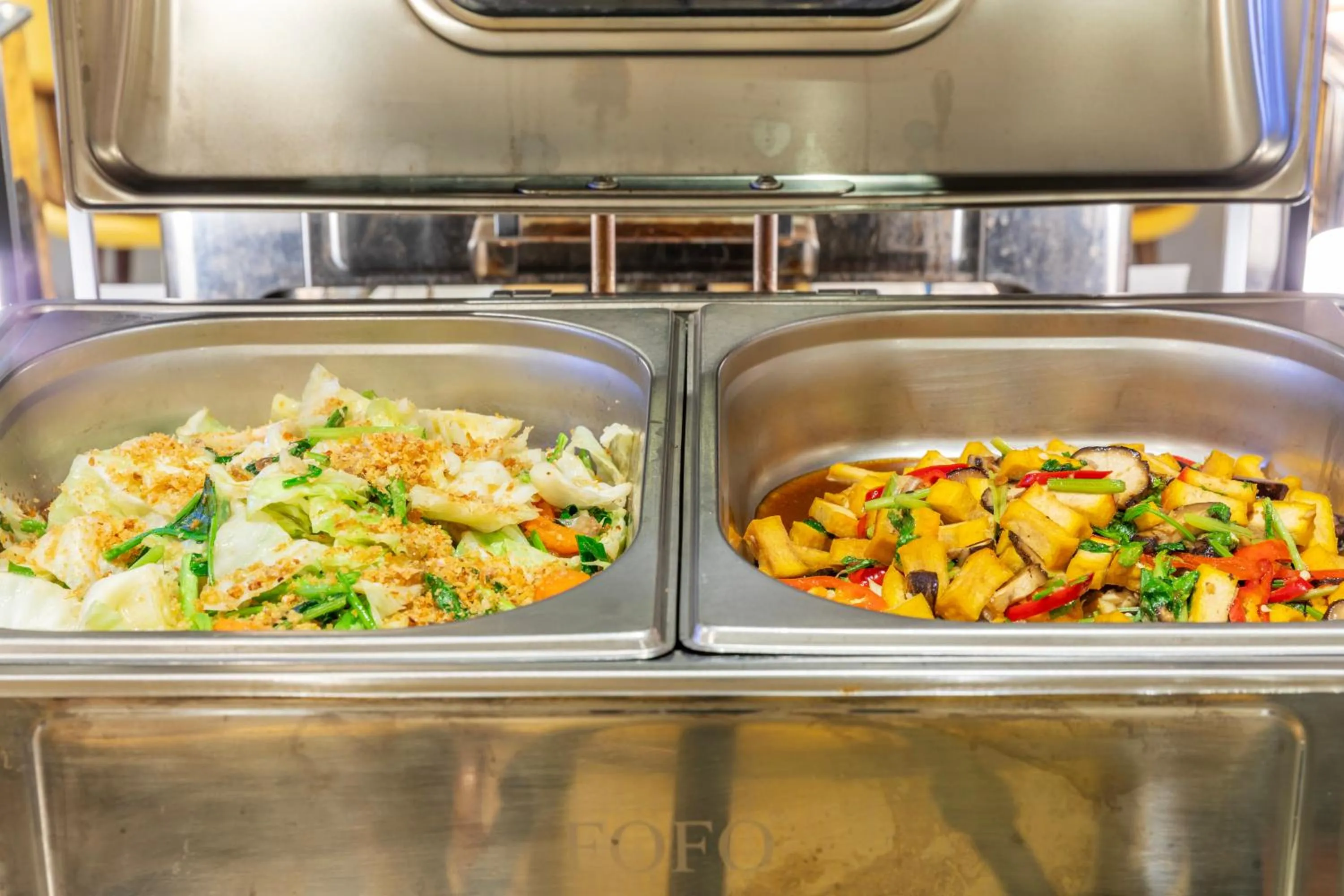 Restaurant/places to eat in Best Western Ratchada Hotel