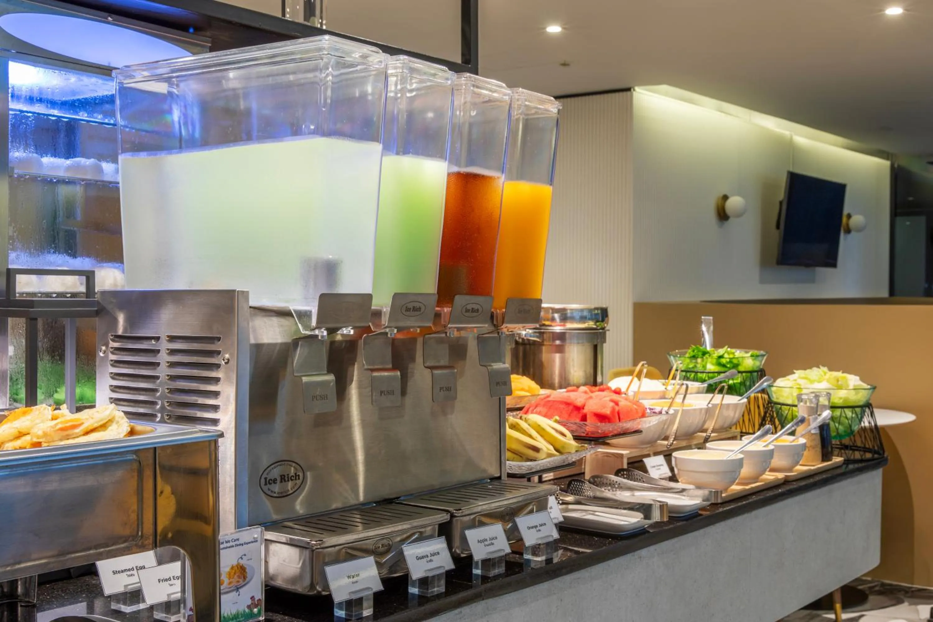 Restaurant/places to eat in Best Western Ratchada Hotel