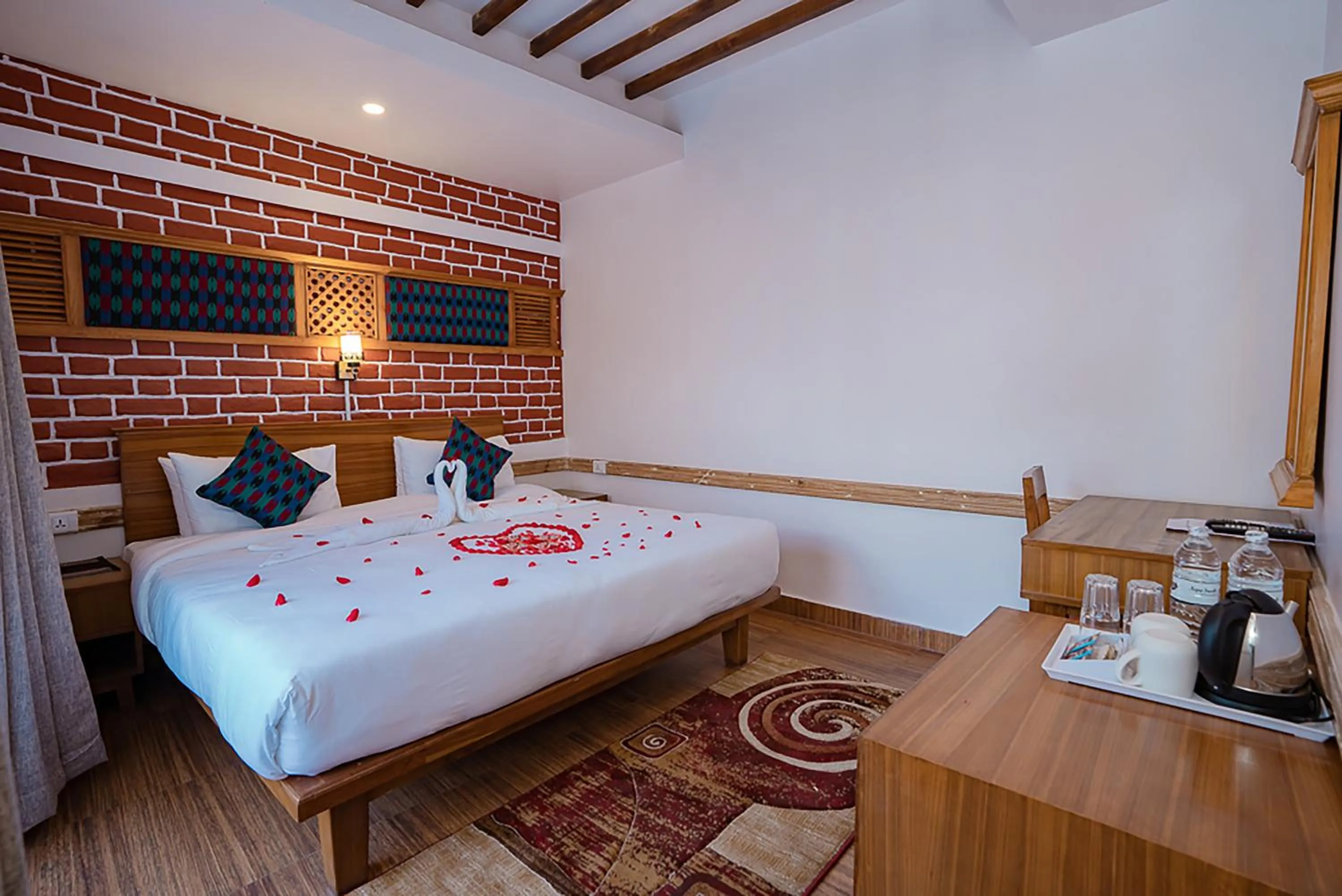 Bedroom, Bed in Himalayan Glory Inn