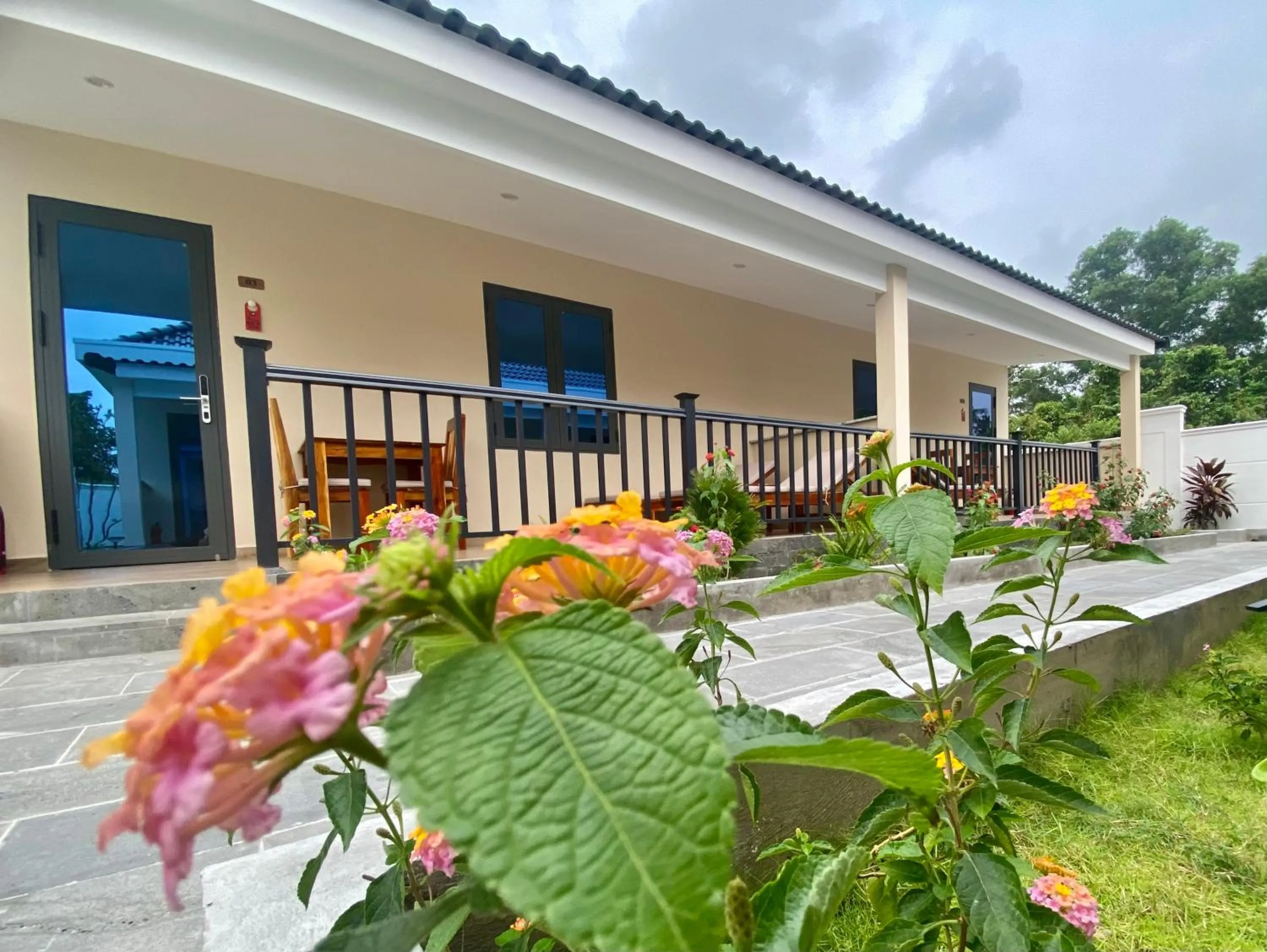 Balcony/Terrace in LAM BUNGALOW Resort & Spa
