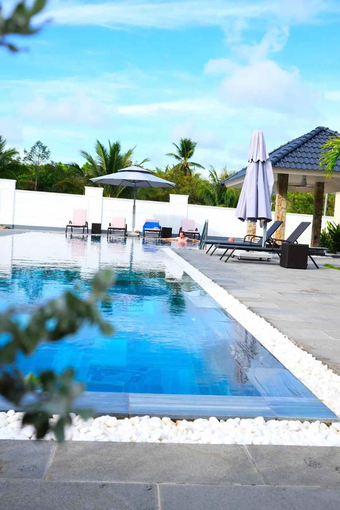 Swimming pool in LAM BUNGALOW Resort & Spa