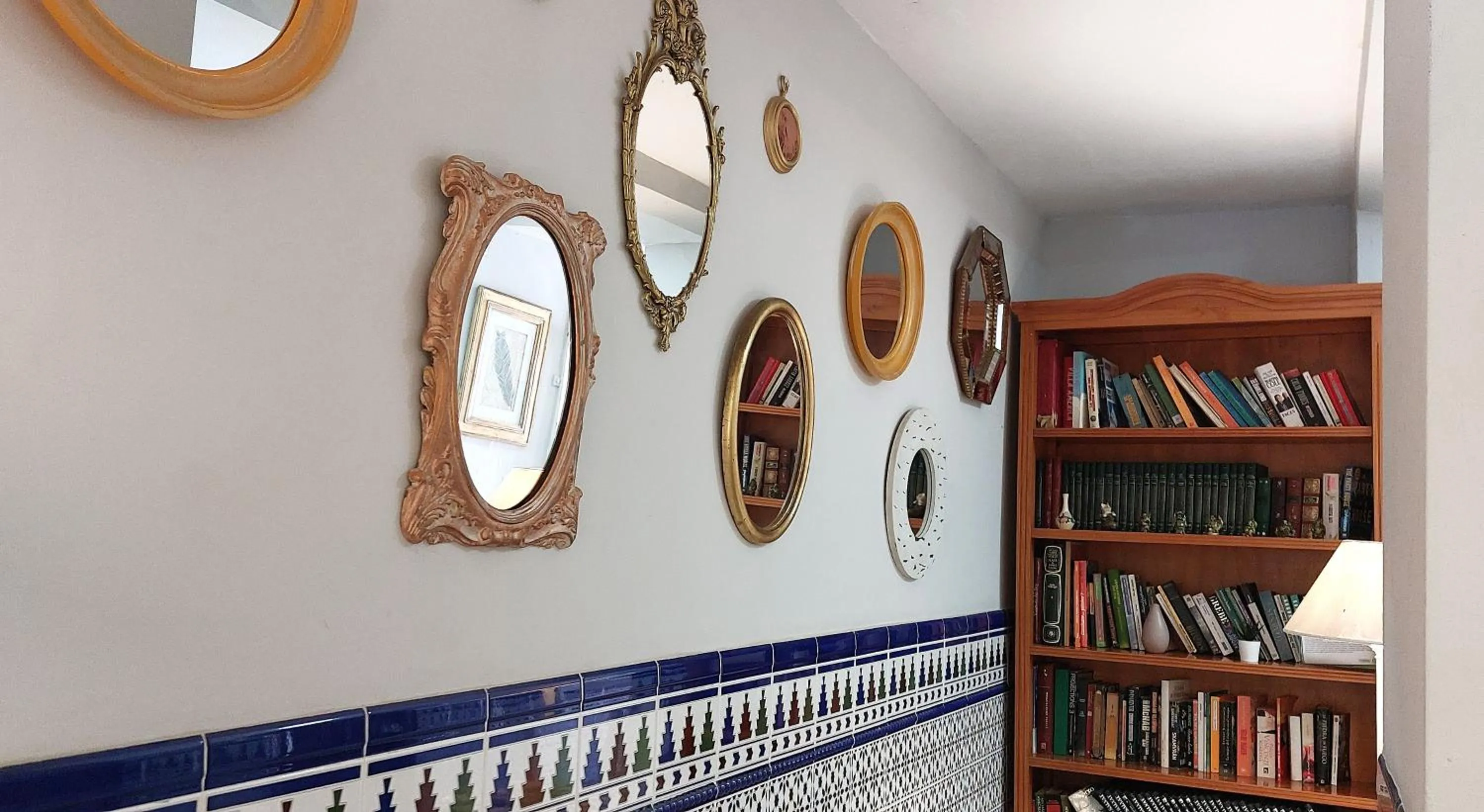 Property building in Pensión Aduar