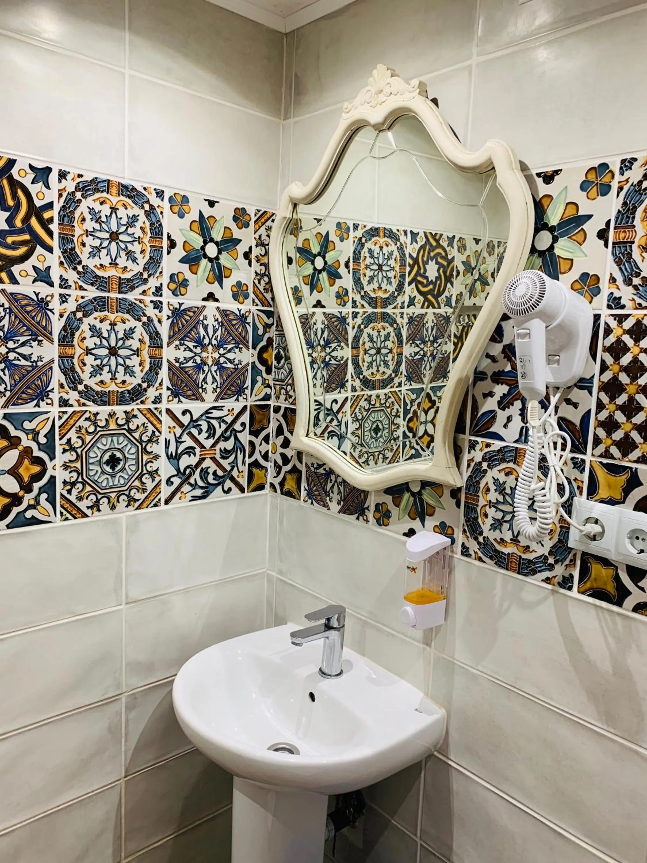 Bathroom in Pensión Aduar