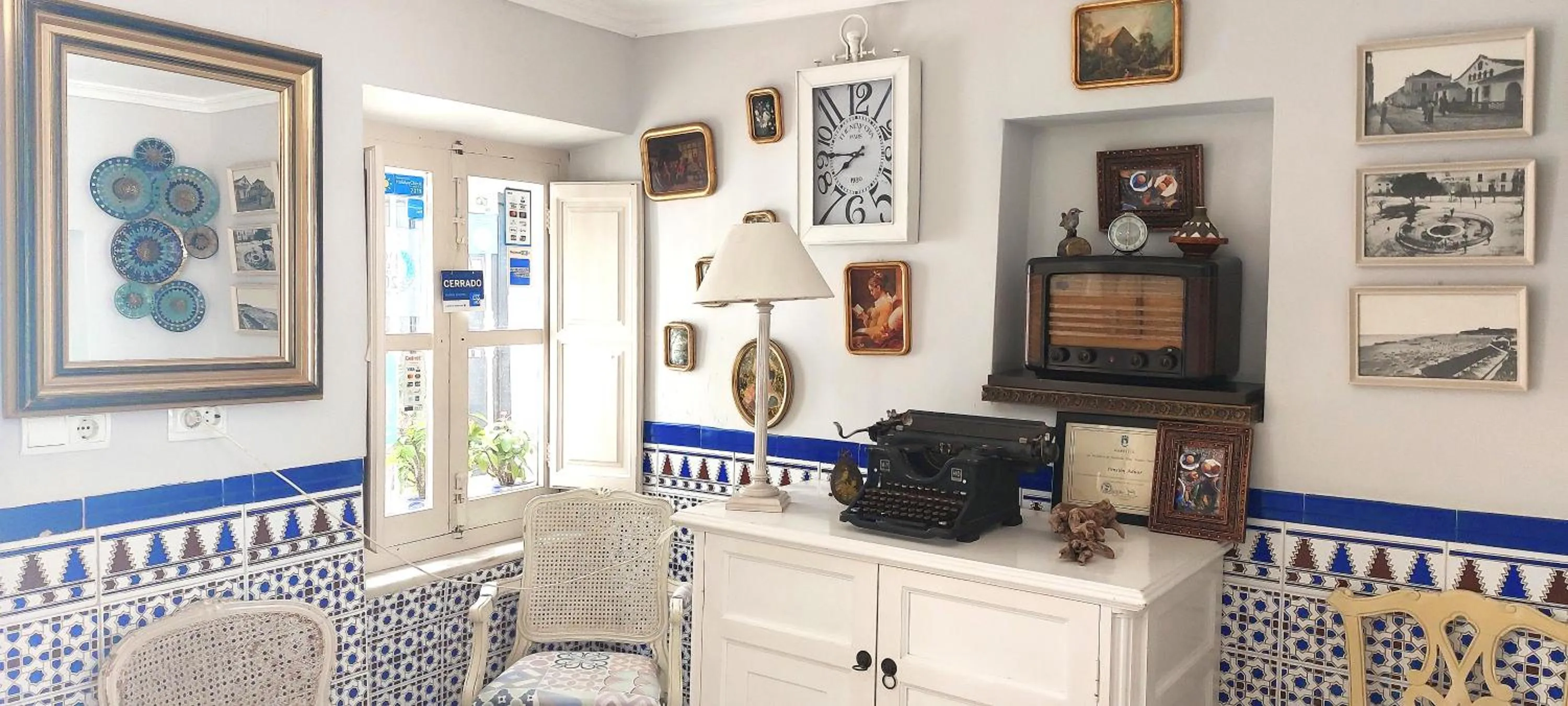 Property building in Pensión Aduar