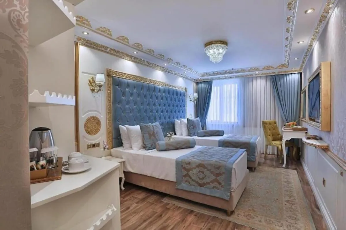 Bed in Emirhan Palace Hotel