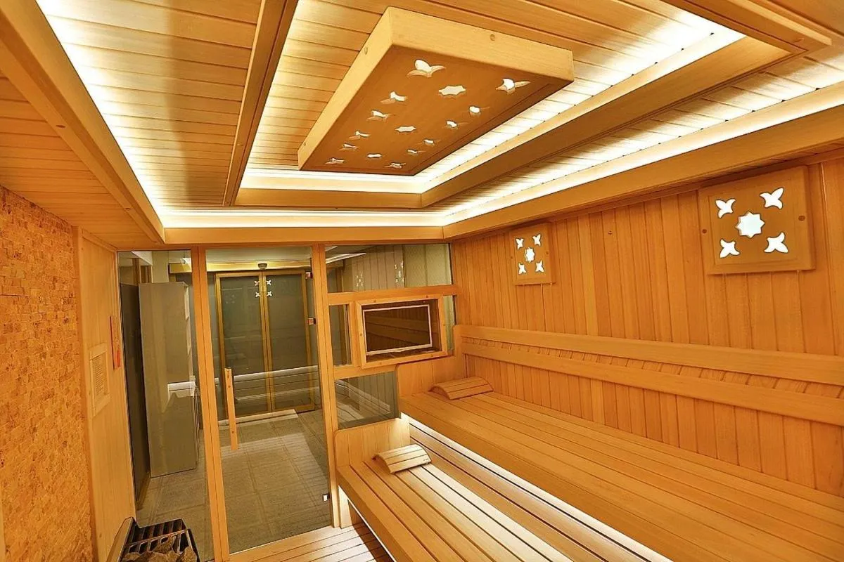 Sauna in Emirhan Palace Hotel