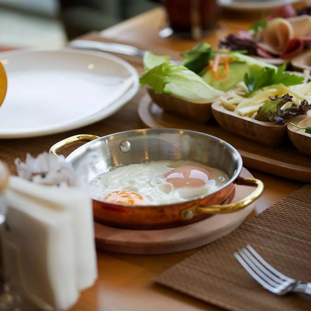 Restaurant/places to eat in Emirhan Palace Hotel