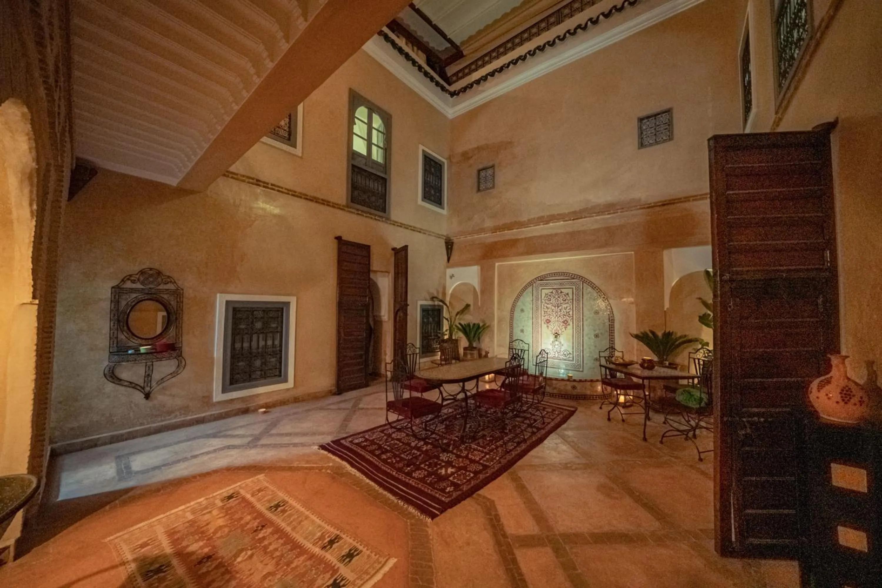 Property building in Riad Azawan