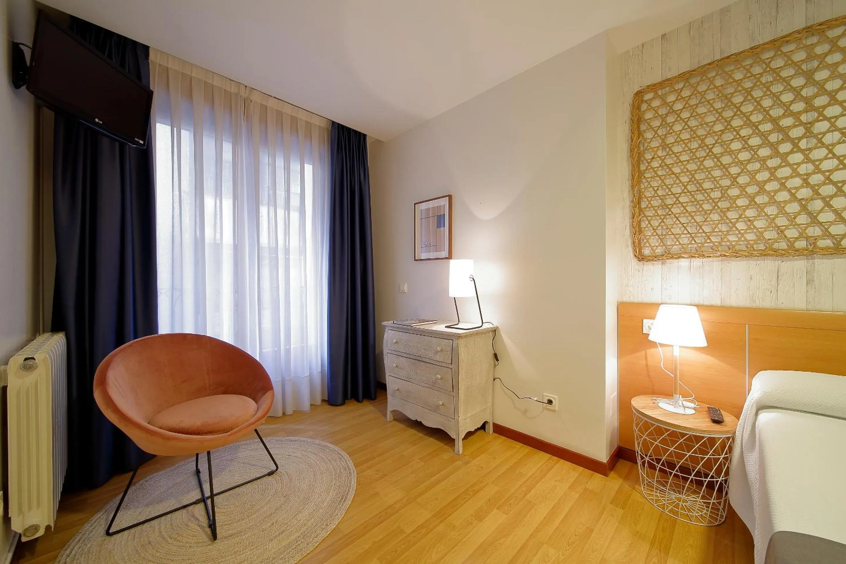 Decorative detail, Bed in Apartamentos Urban Blue, Blue Hotels