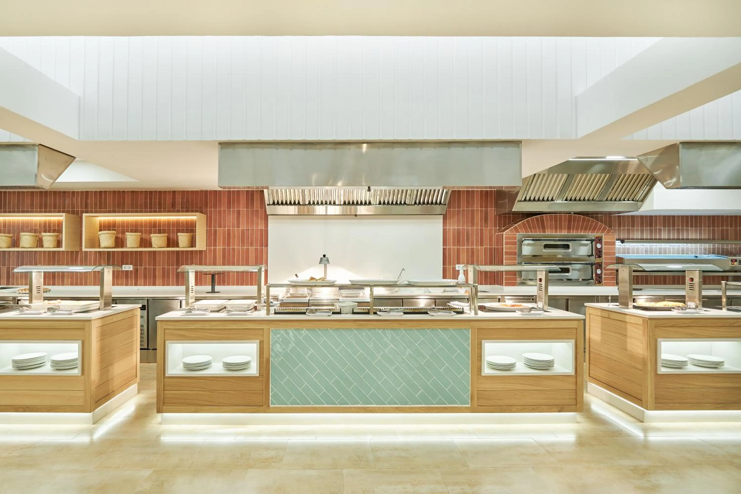 Restaurant/places to eat in Occidental Cala Viñas