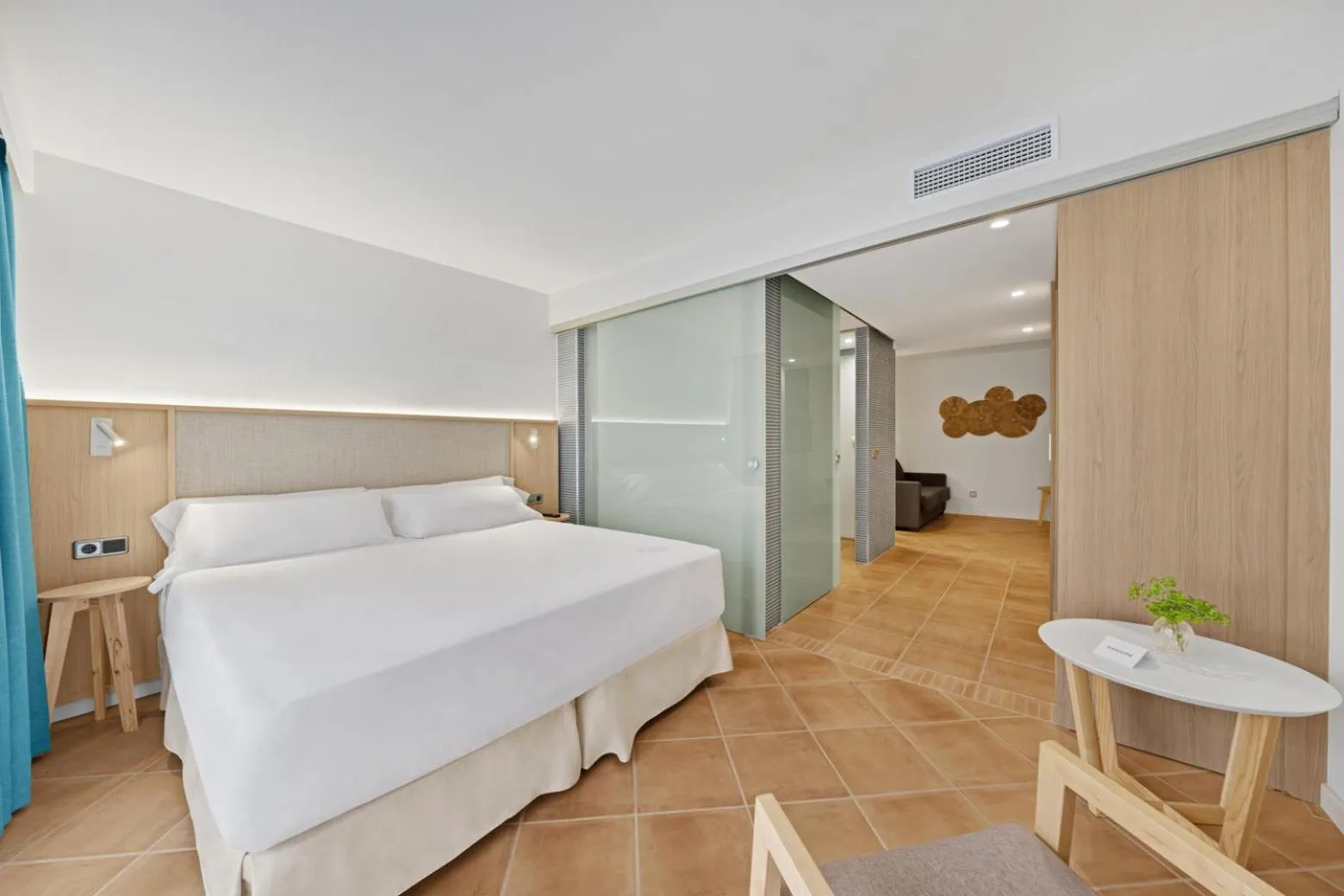 Bedroom, Bed in Occidental Cala Viñas