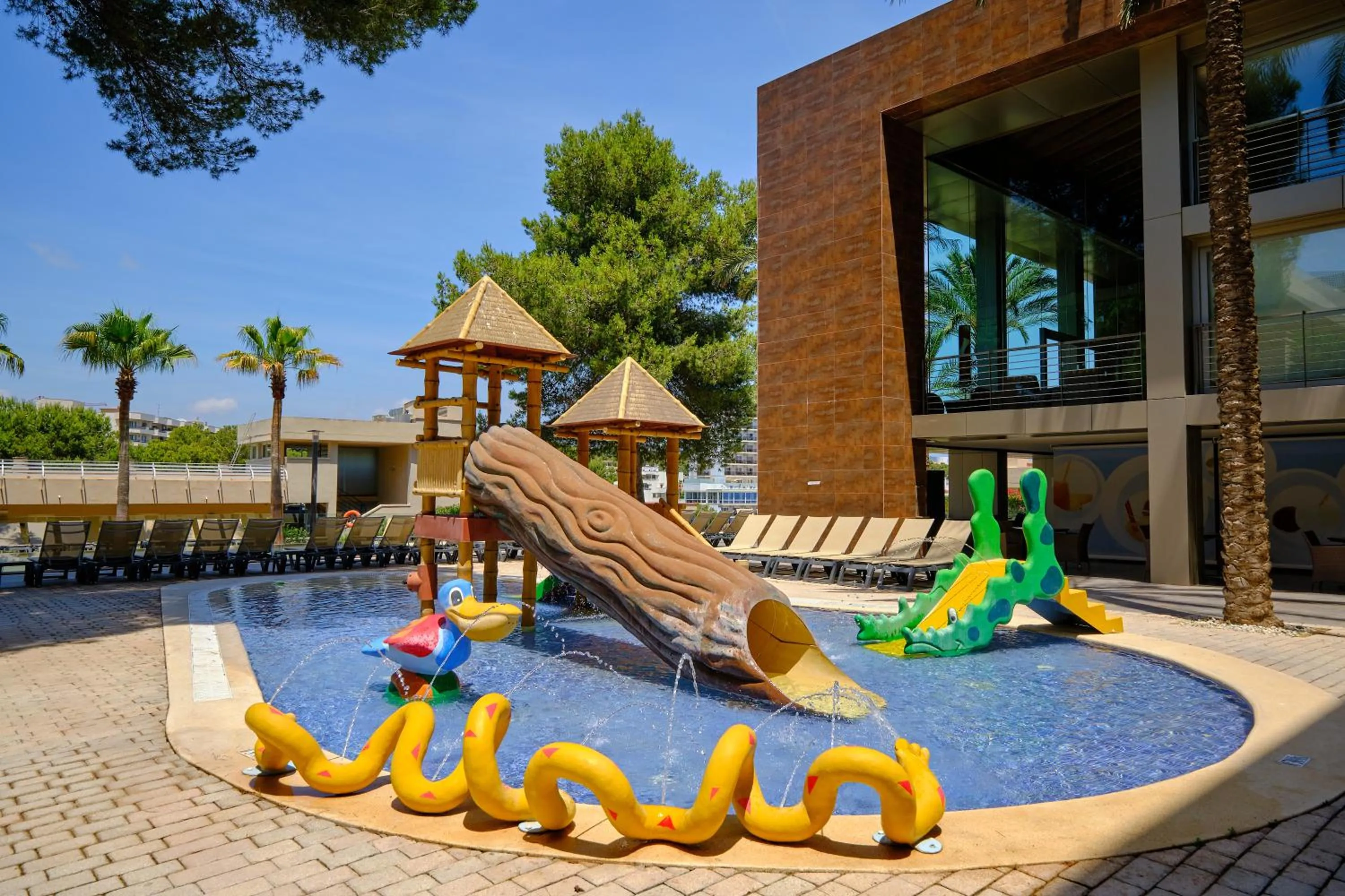 Swimming pool in Occidental Cala Viñas
