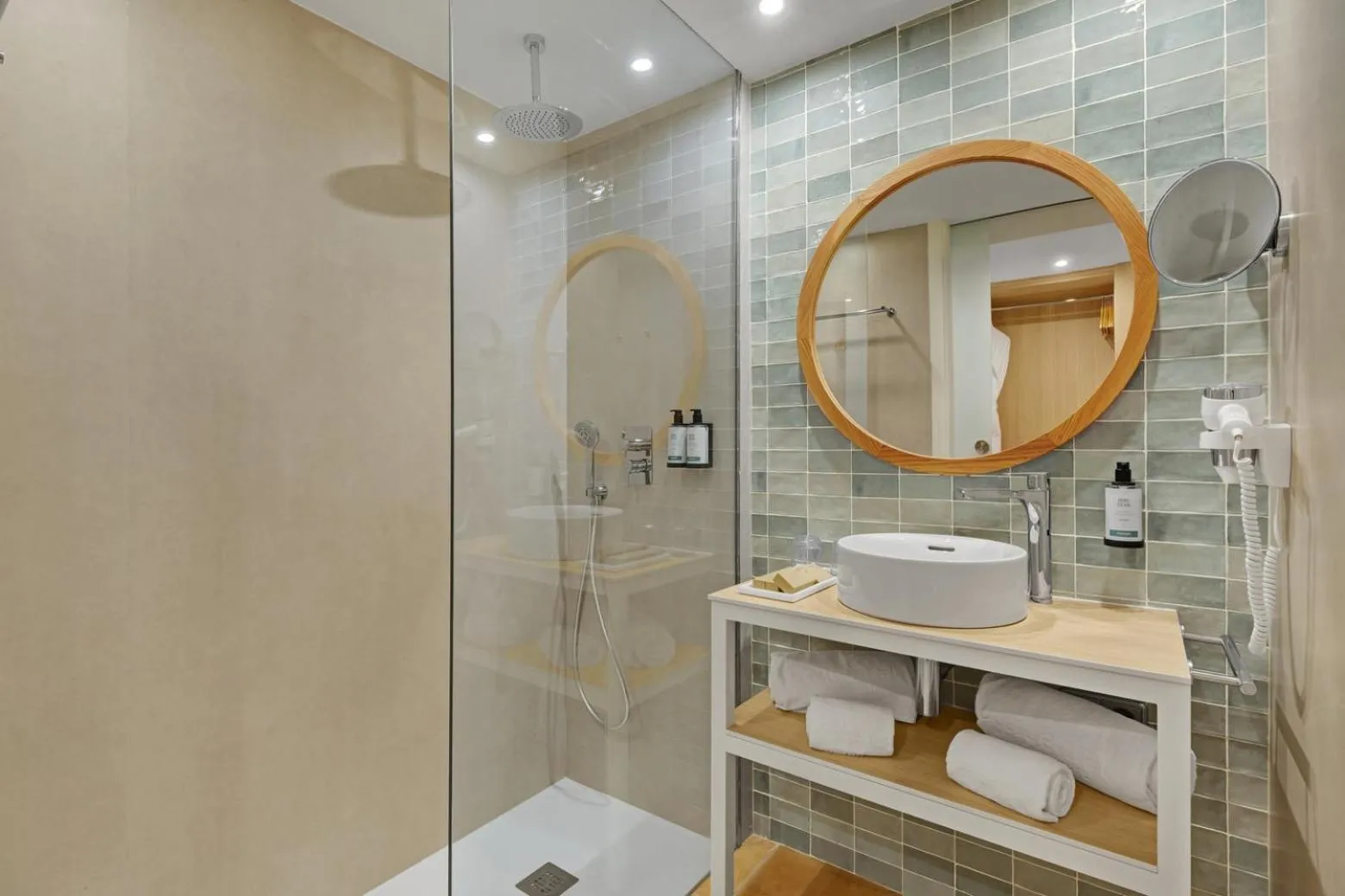 Bathroom in Occidental Cala Viñas