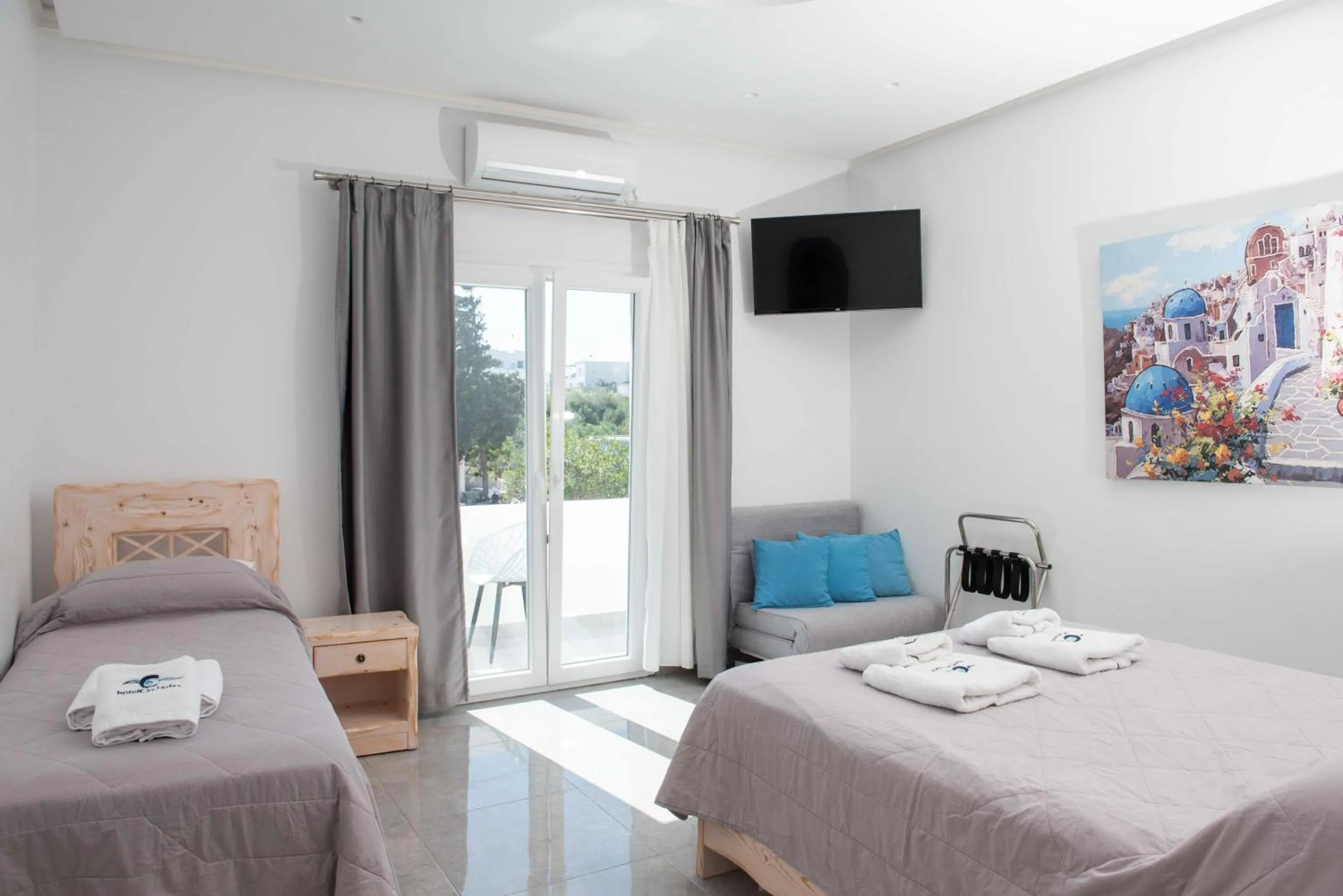 Bedroom in Cyclades Hotel