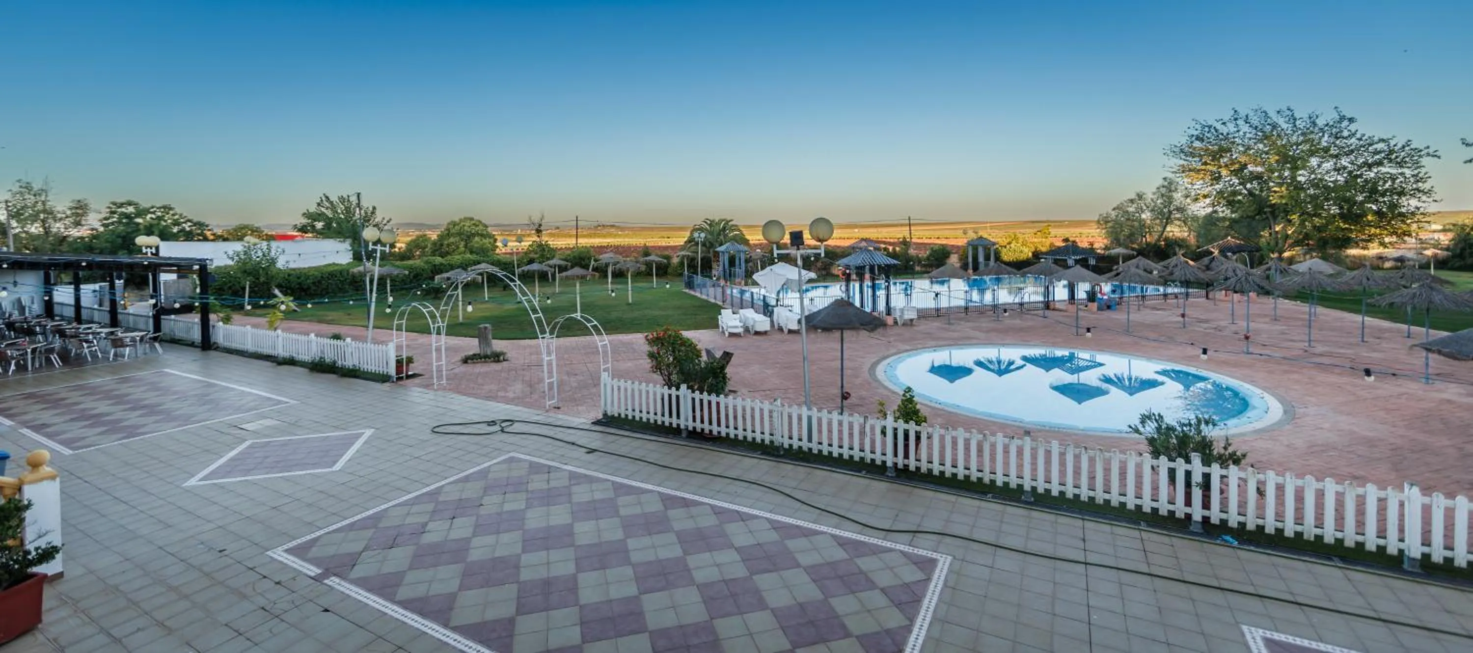 Swimming pool in Hotel Acosta Vetonia