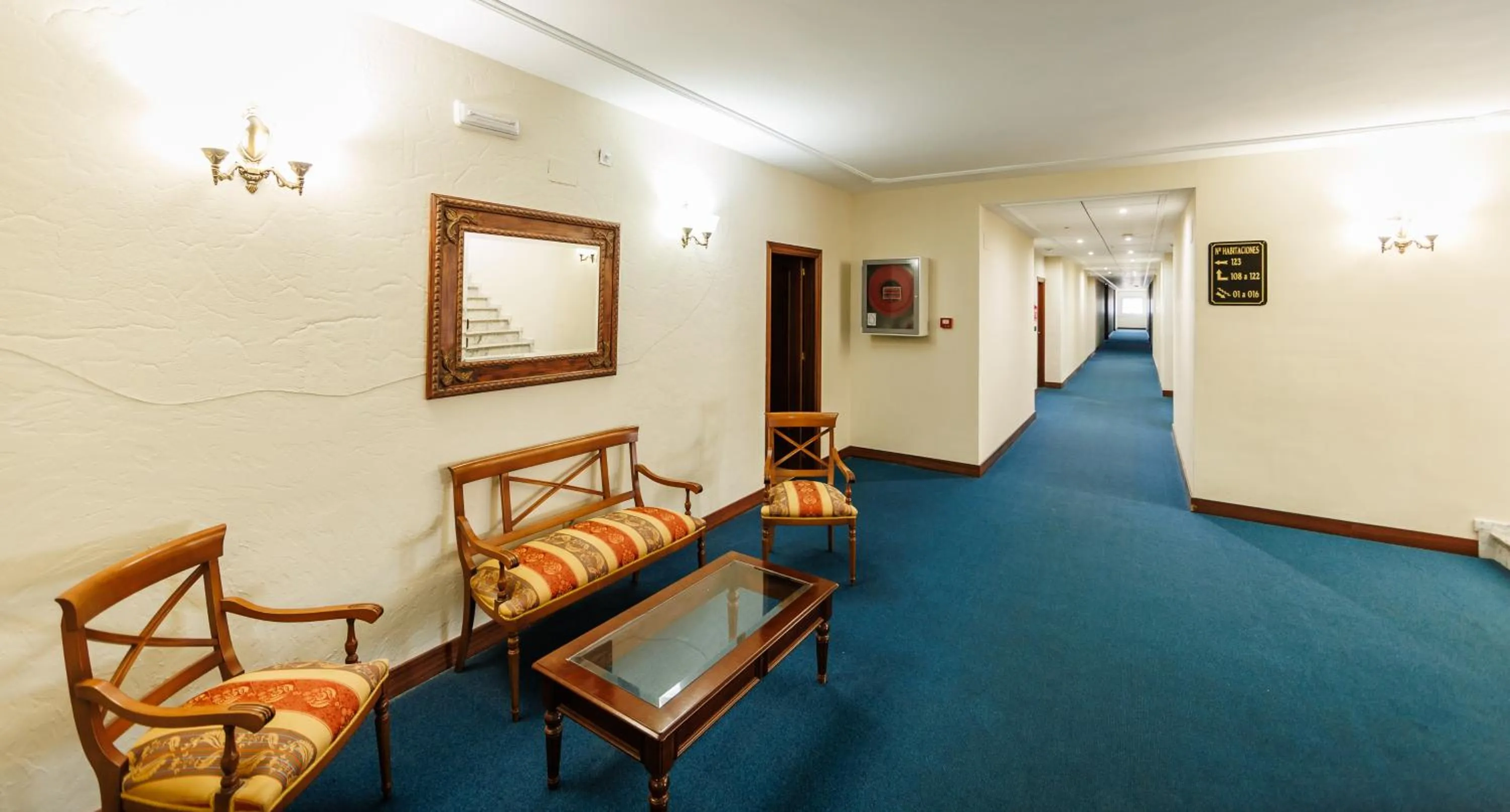 Decorative detail in Hotel Acosta Vetonia