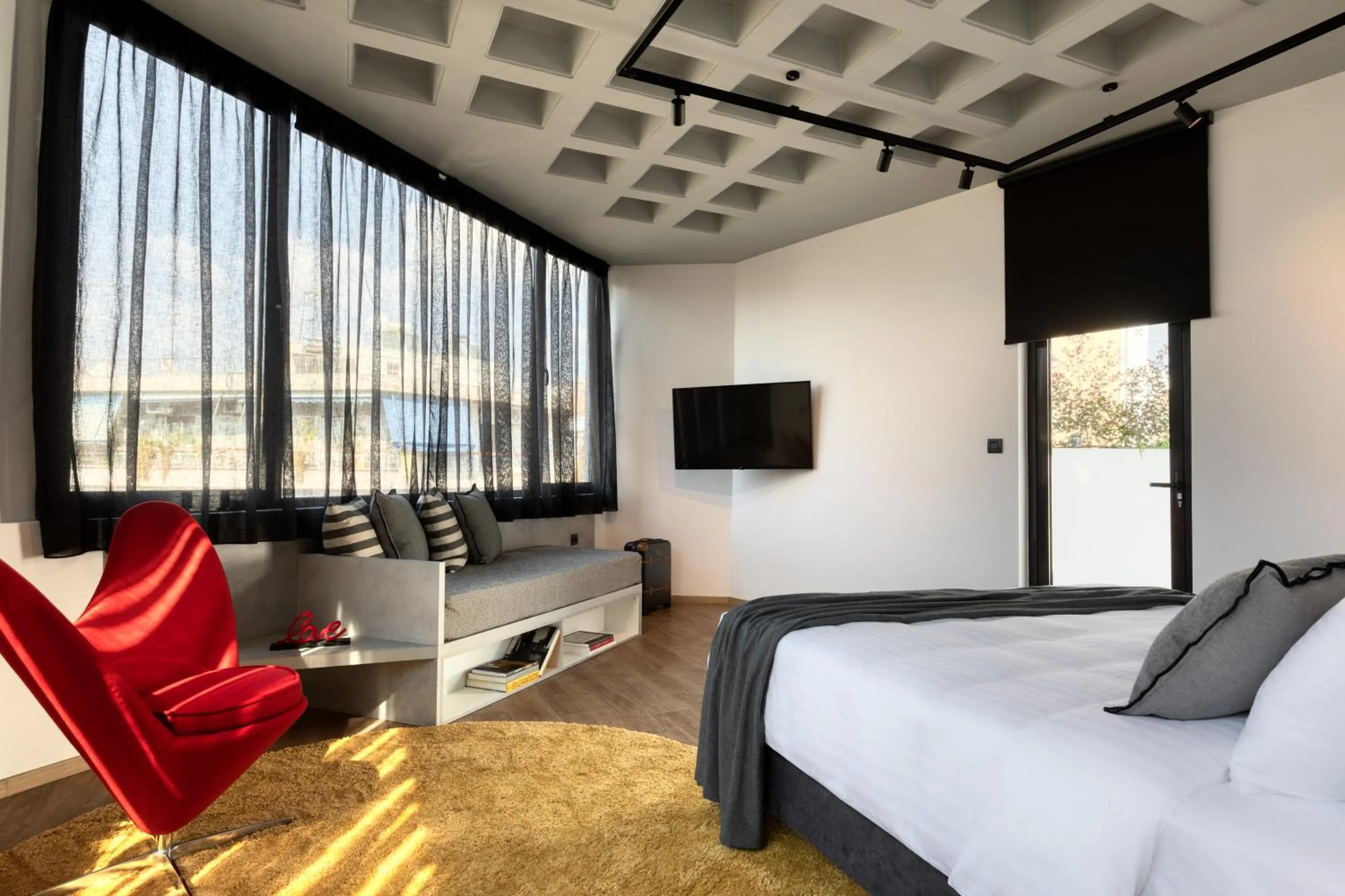 Seating area, Bed in Koniama Acropolis