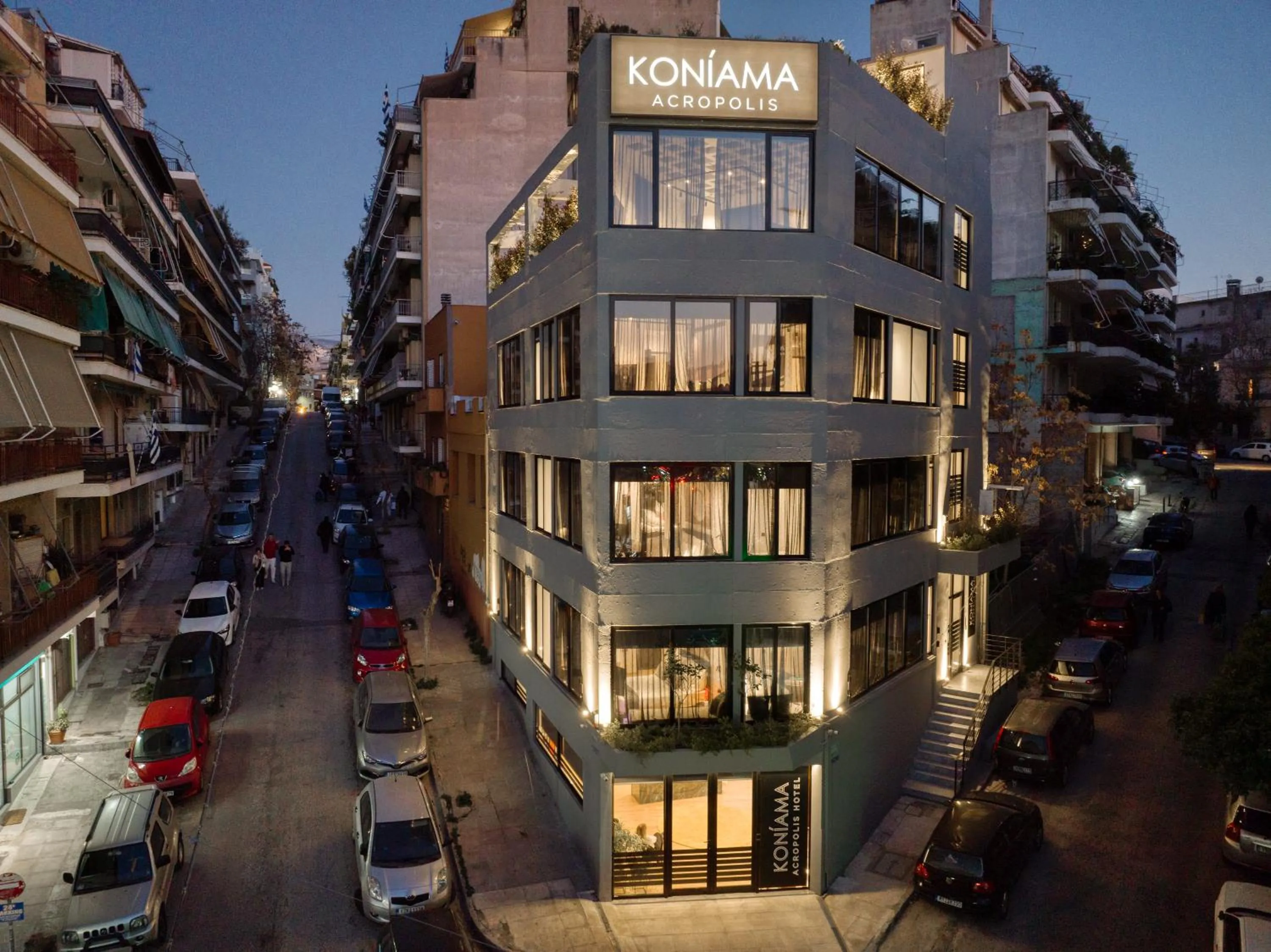 Property building in Koniama Acropolis
