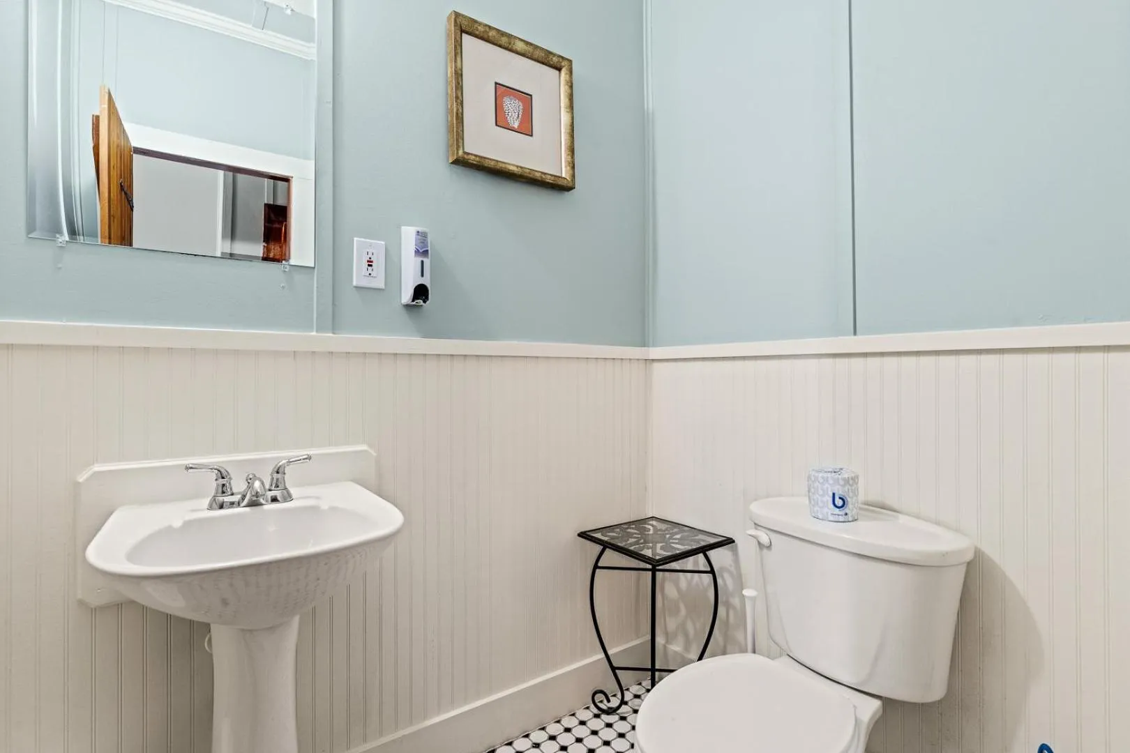Bathroom in Nags Head Beach Inn by KEES Vacations