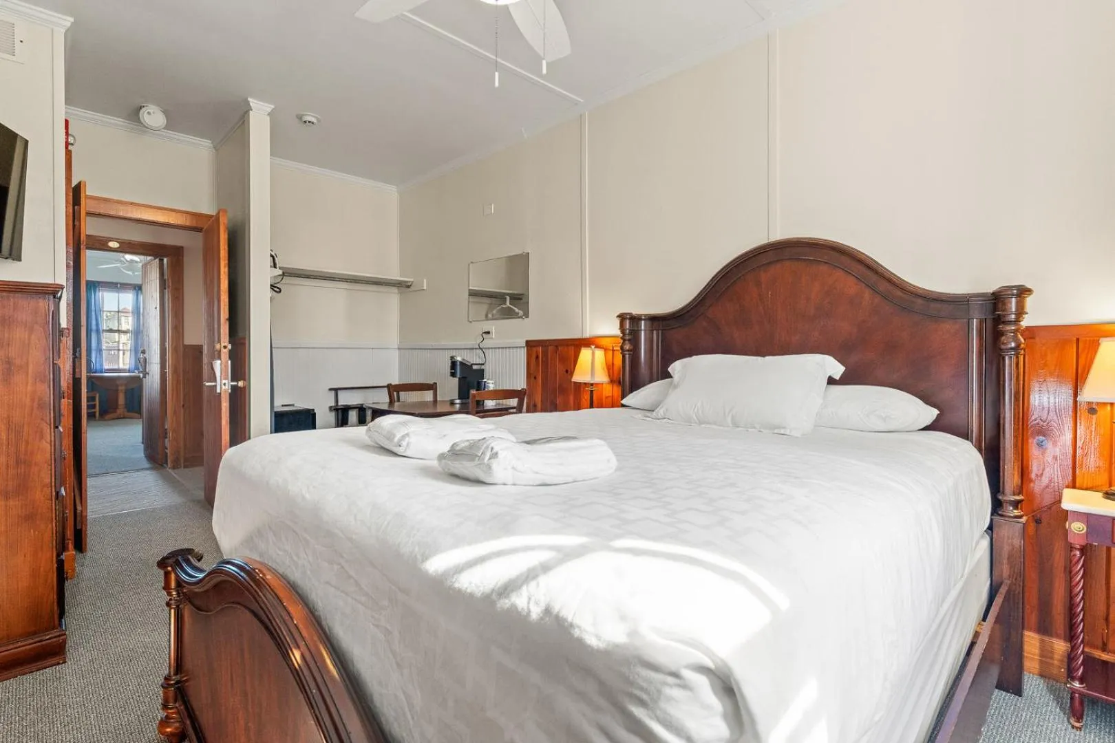 Photo of the whole room, Bed in Nags Head Beach Inn by KEES Vacations