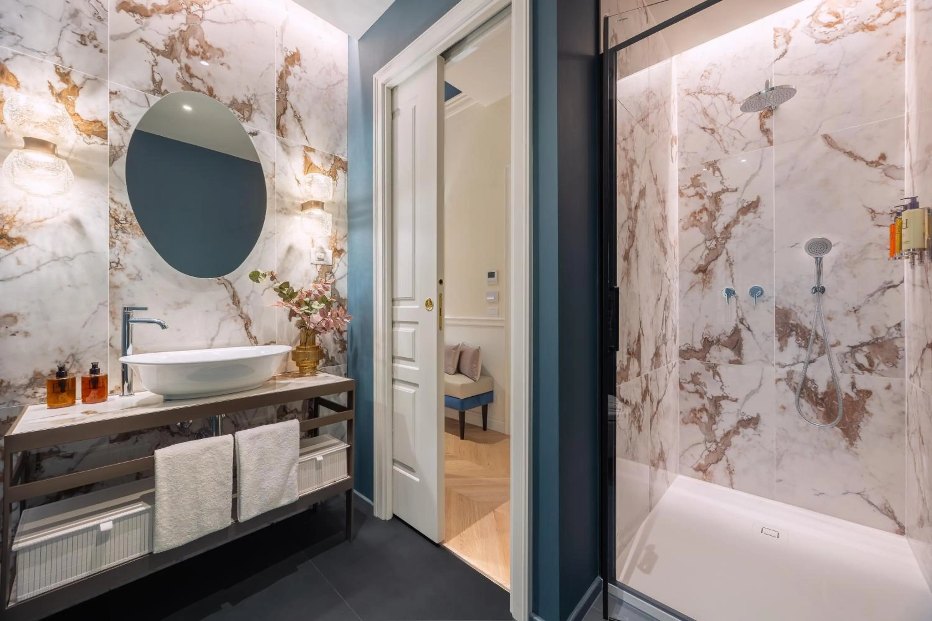 Shower in Maison Santa Croce