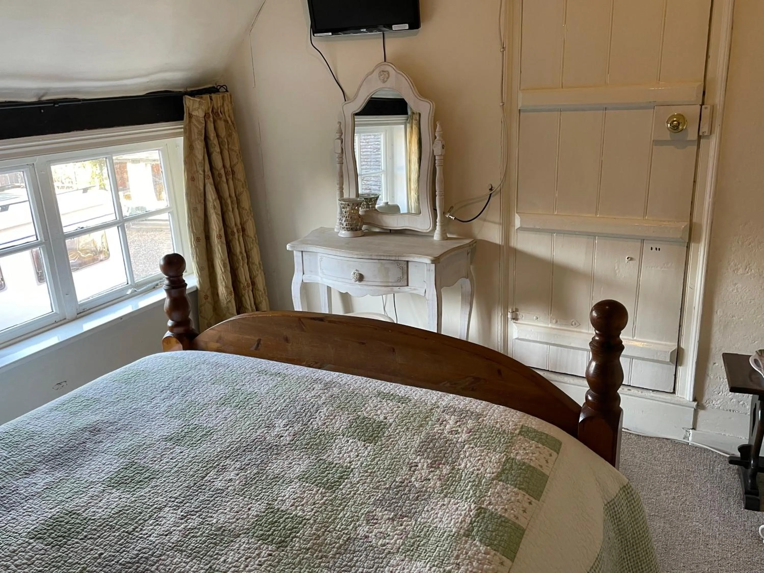 Bed in The Bridge Street Historic Guest House