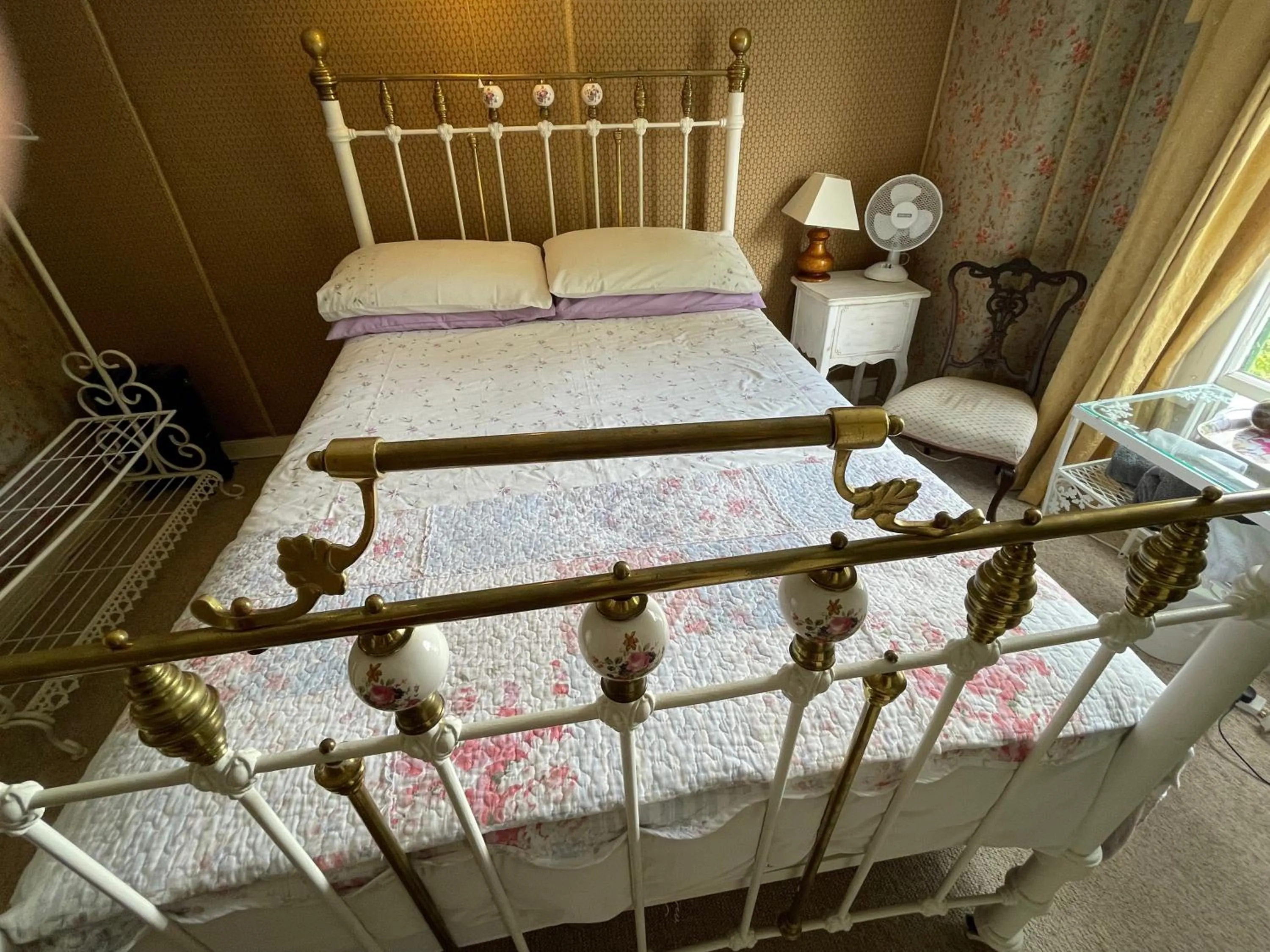 Bed in The Bridge Street Historic Guest House