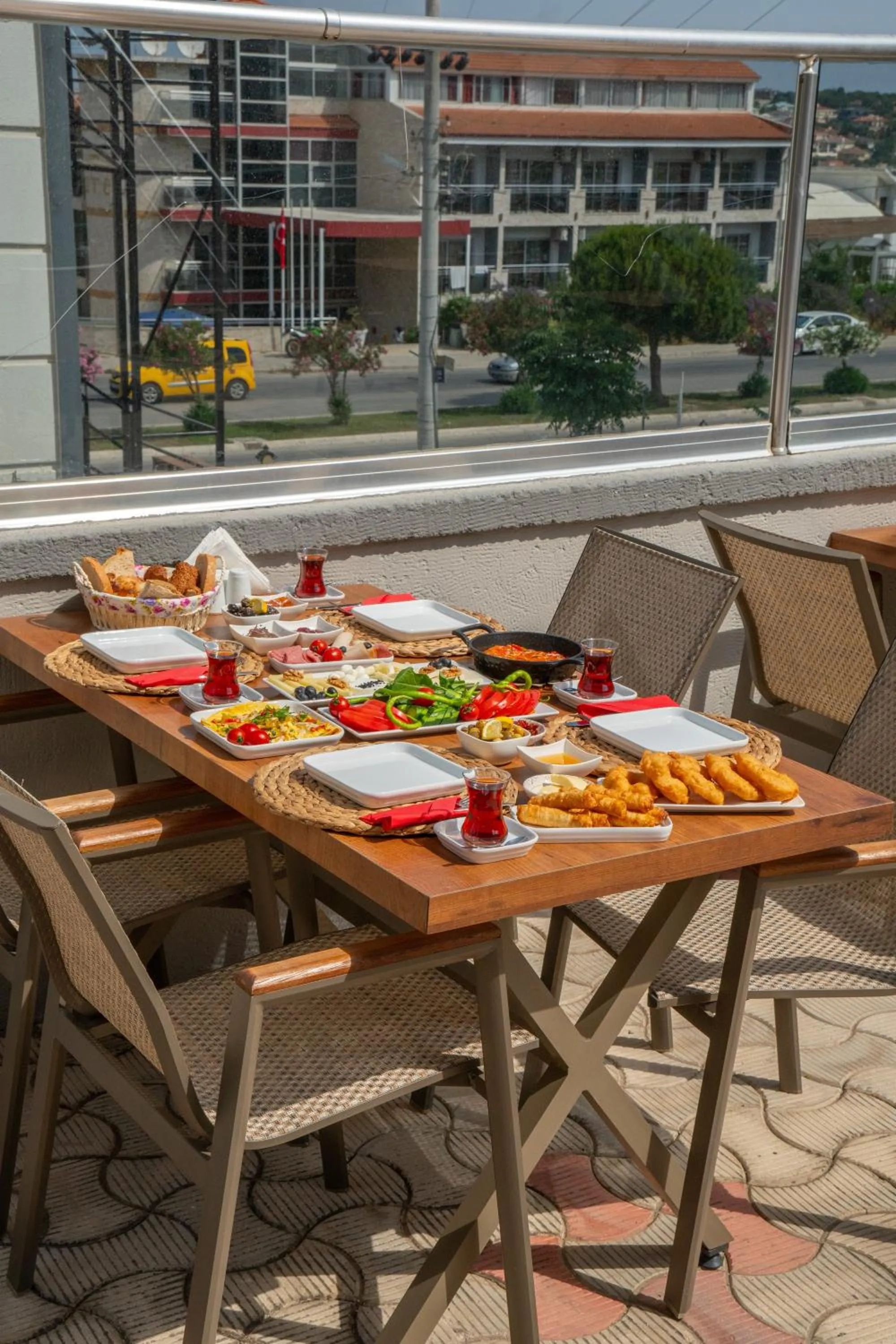 Breakfast in Siriusmi Hotel