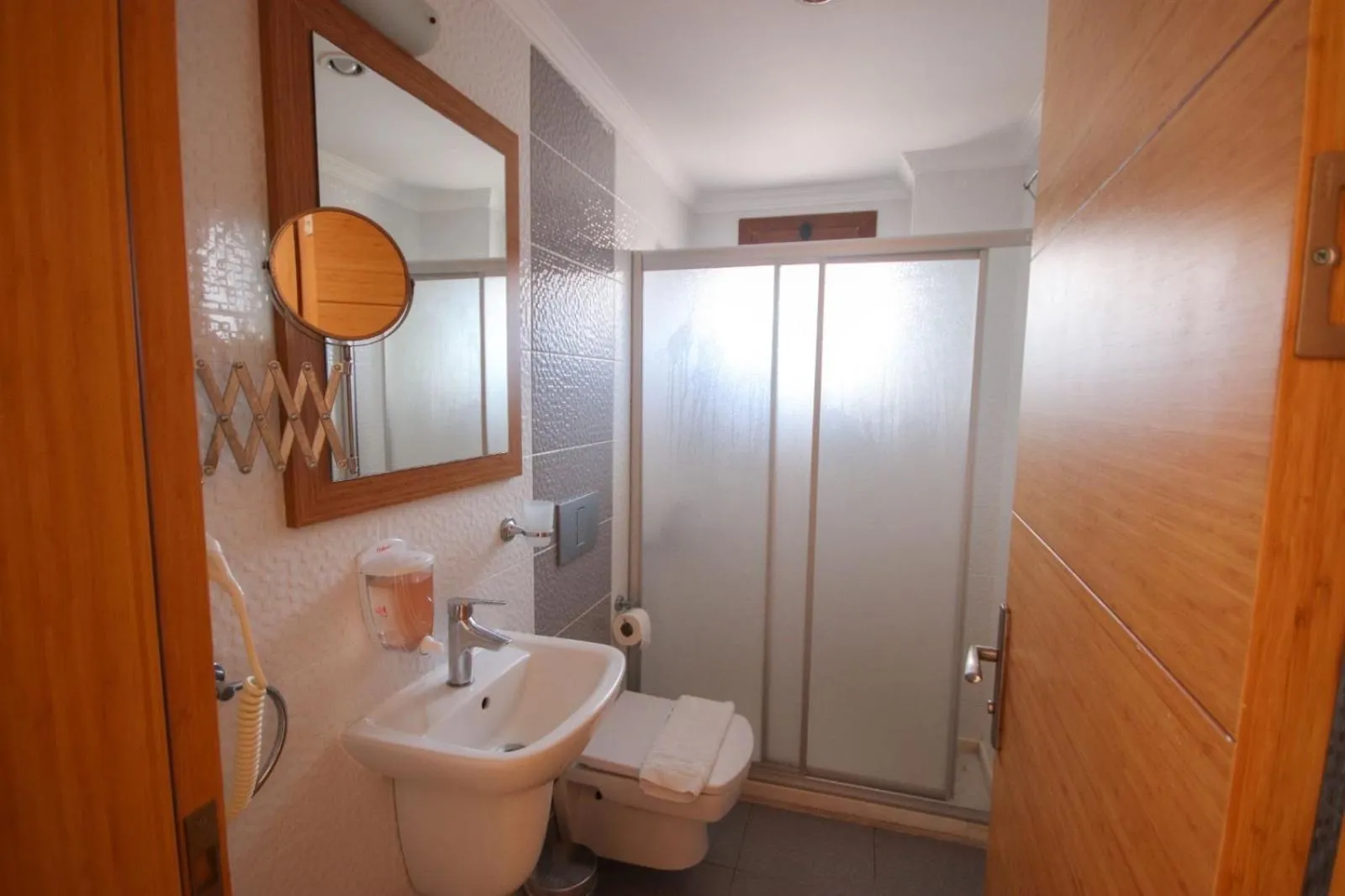 Toilet in Siriusmi Hotel