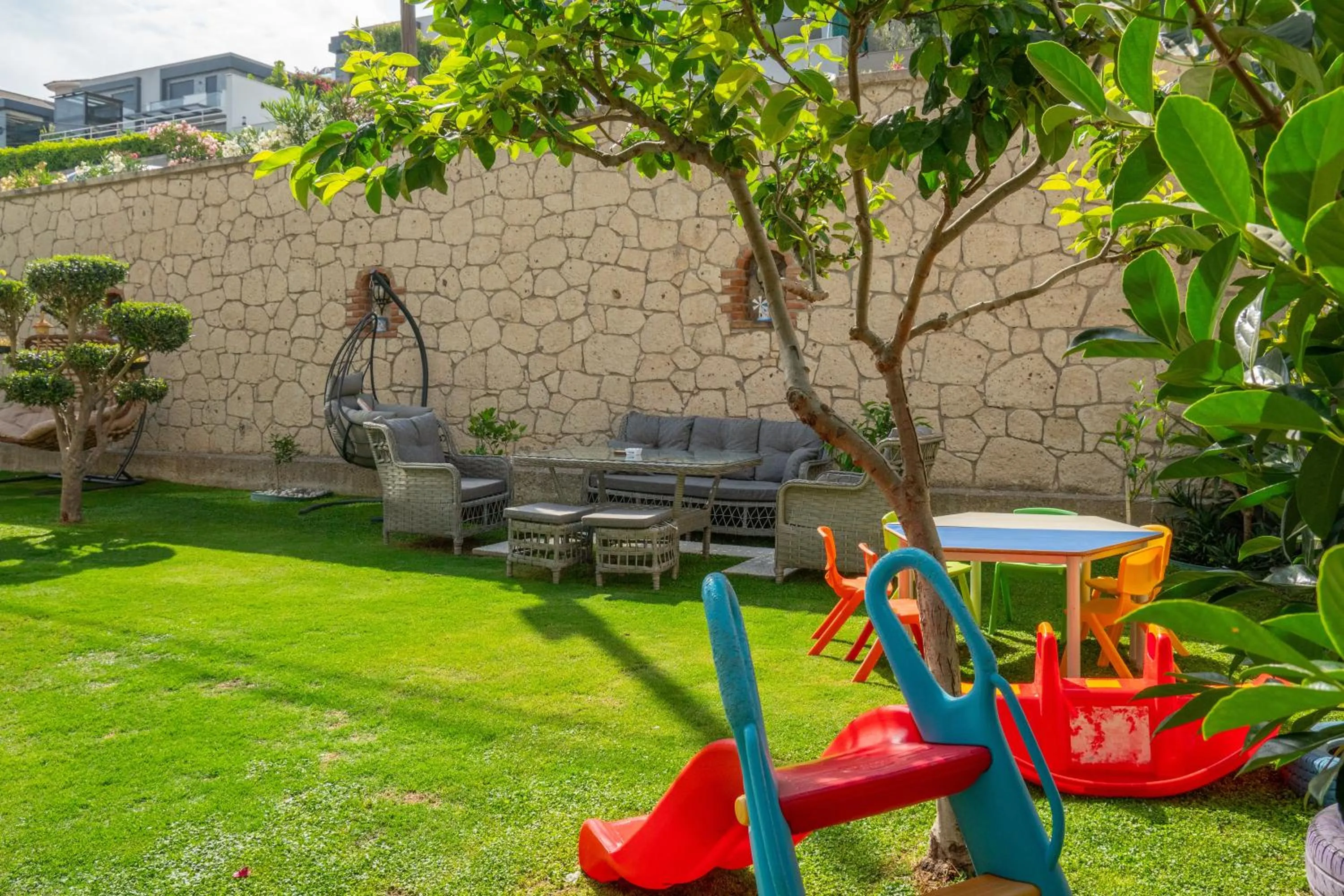 Children play ground in Siriusmi Hotel
