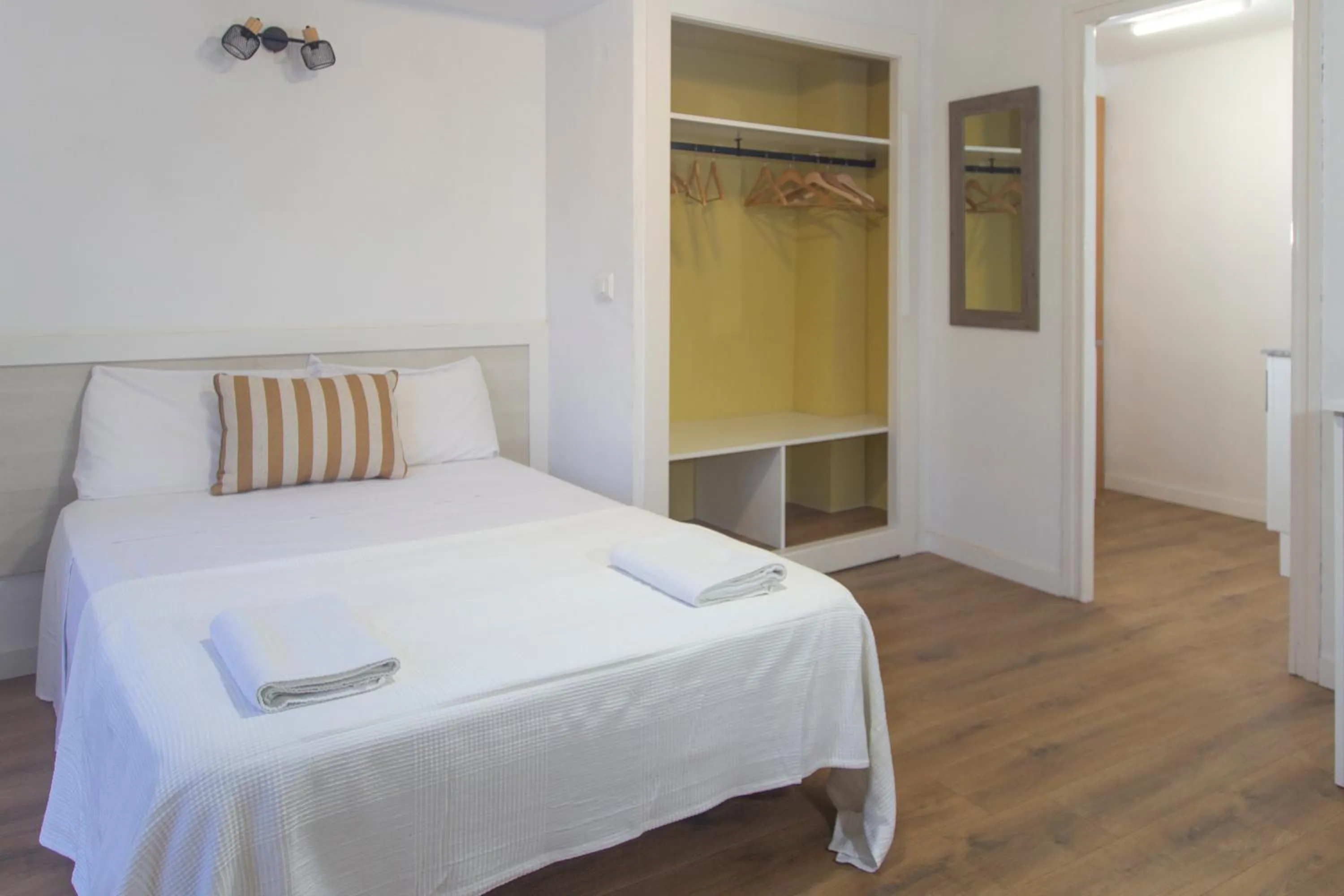 View (from property/room), Bed in Apartamentos El Sol II