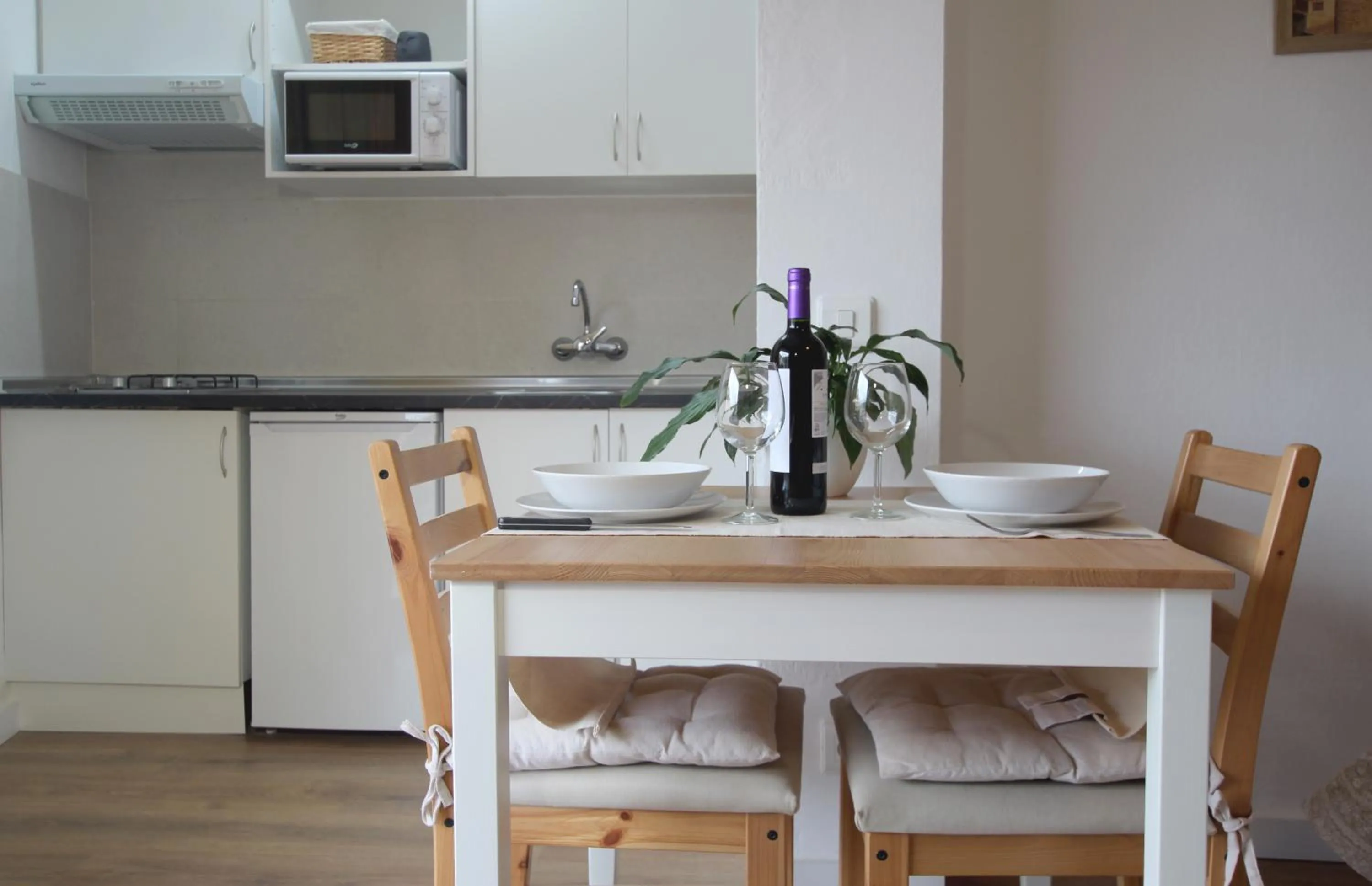 Kitchen or kitchenette in Apartamentos El Sol II