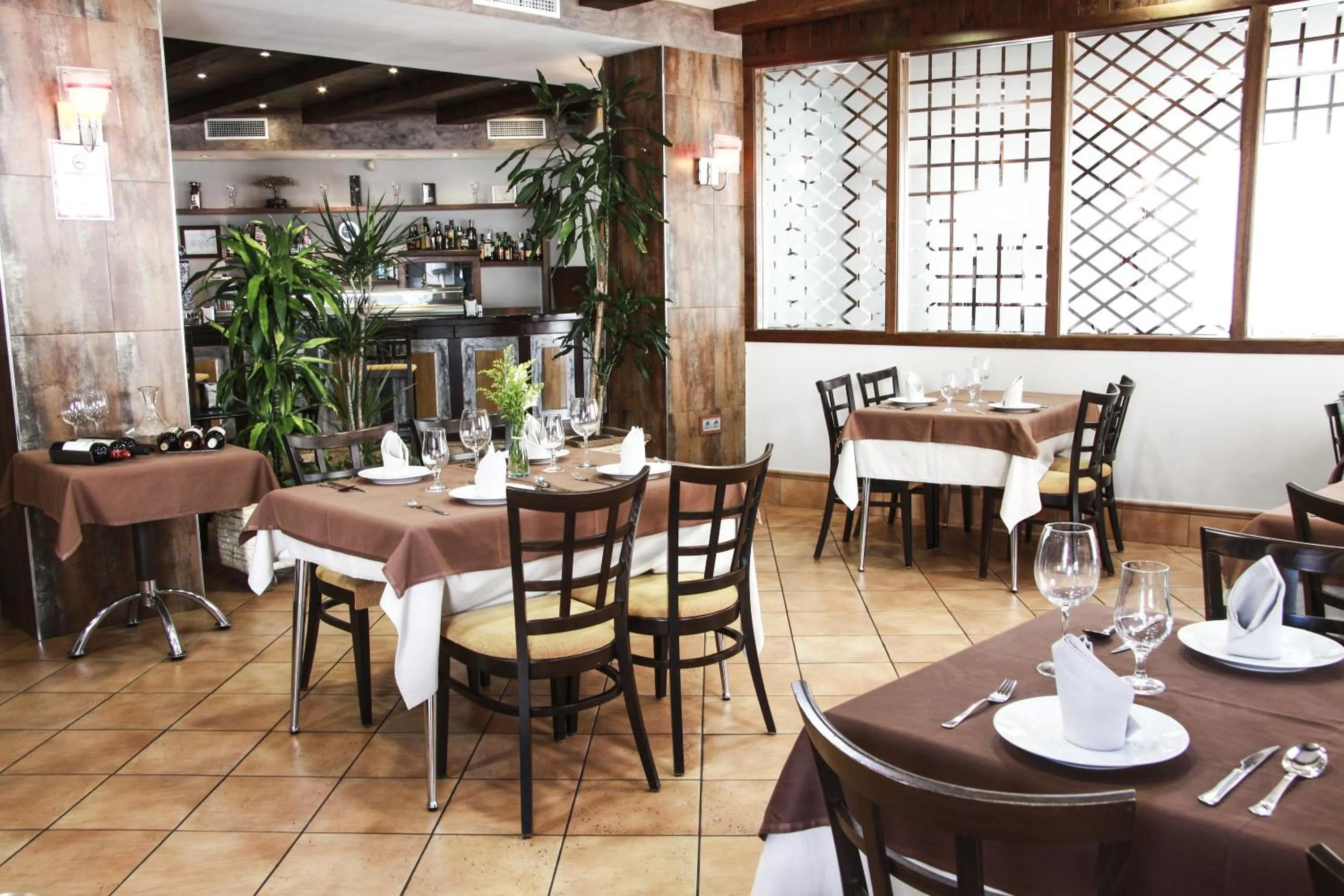 Restaurant/places to eat in Hotel Rocio