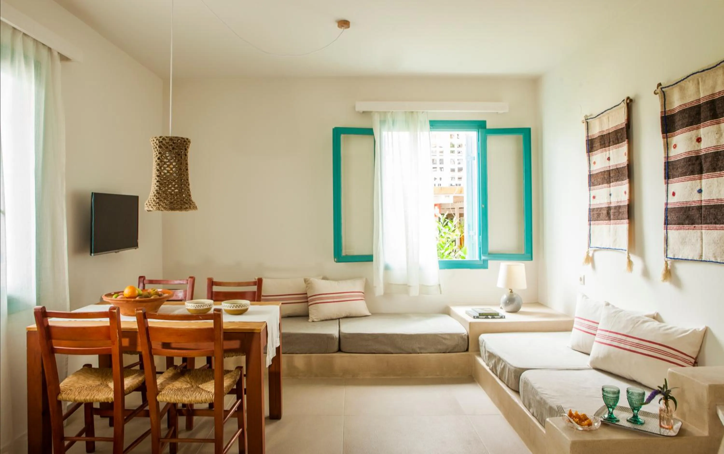 Living room, Bed in Villa Iokasti