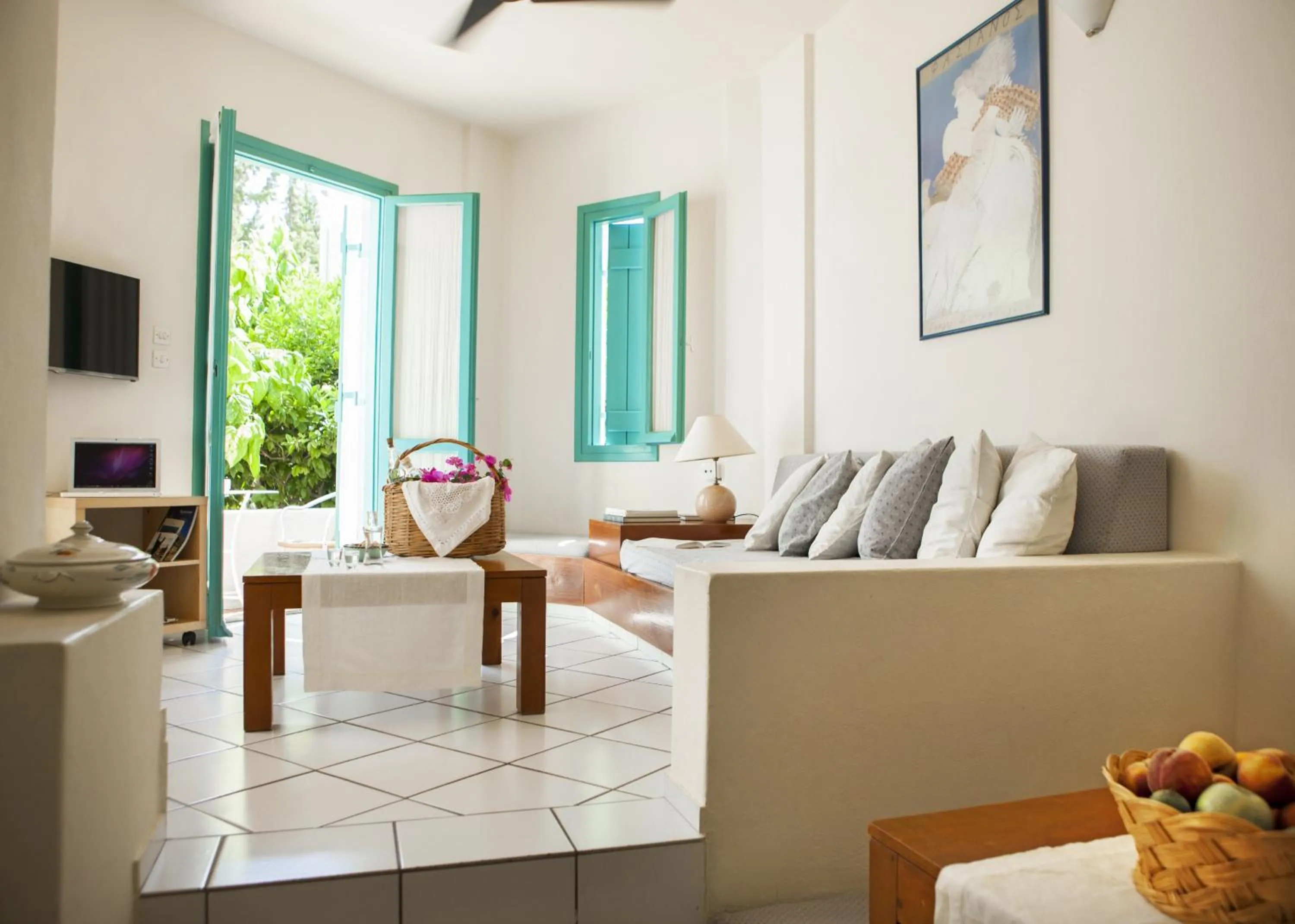 Garden in Villa Iokasti