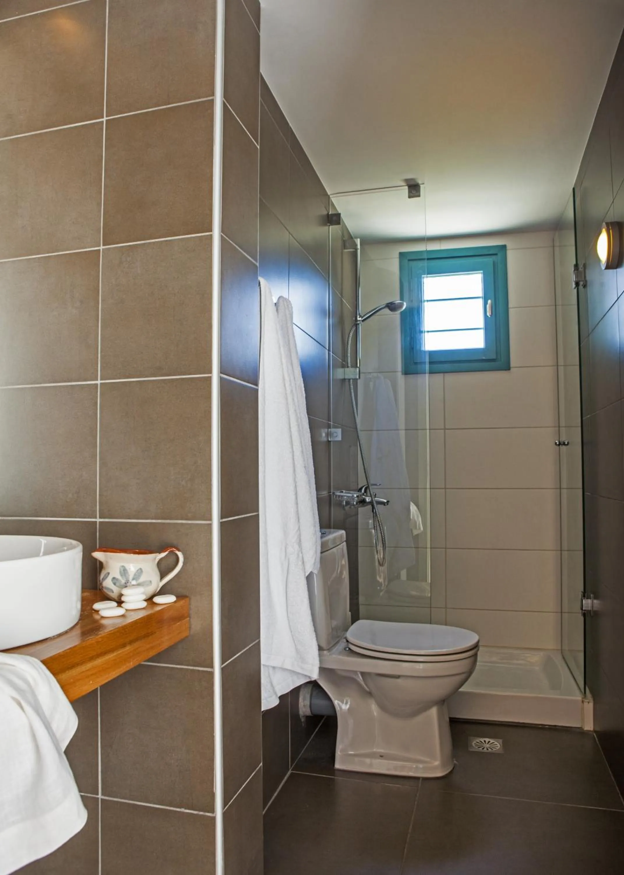 Shower in Villa Iokasti