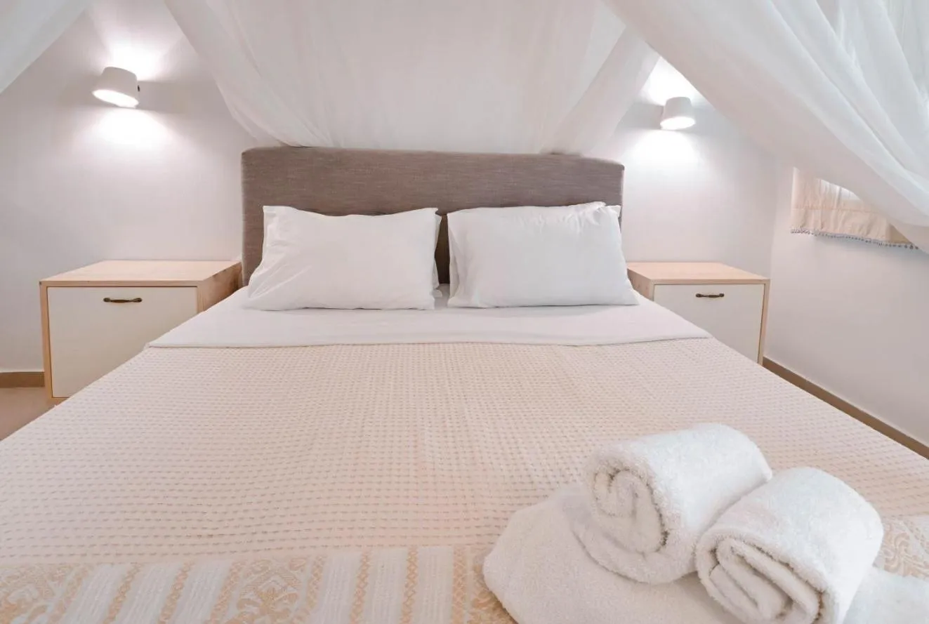 Bed in Villa Iokasti