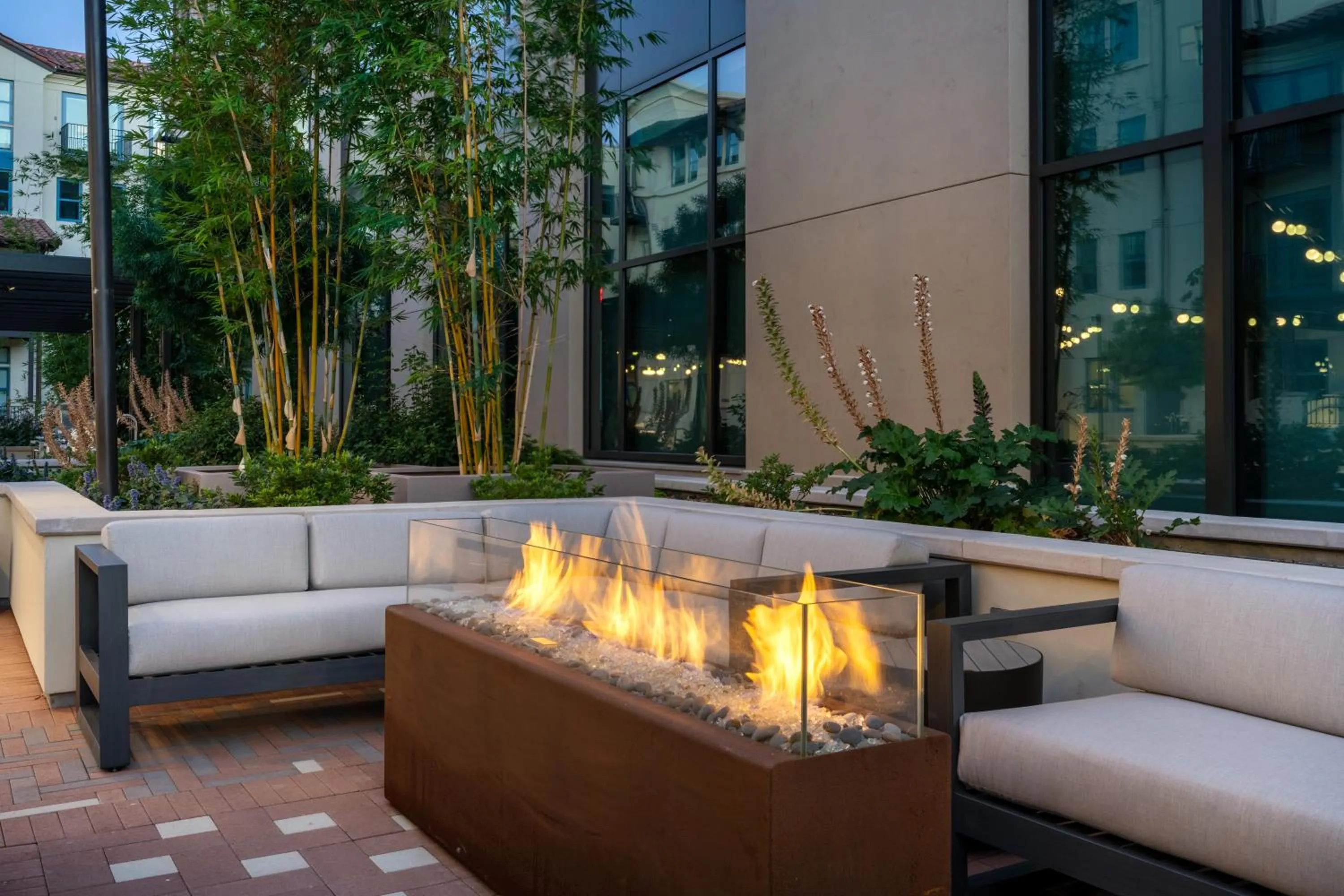 Patio in Mint House Menlo Park by Kasa