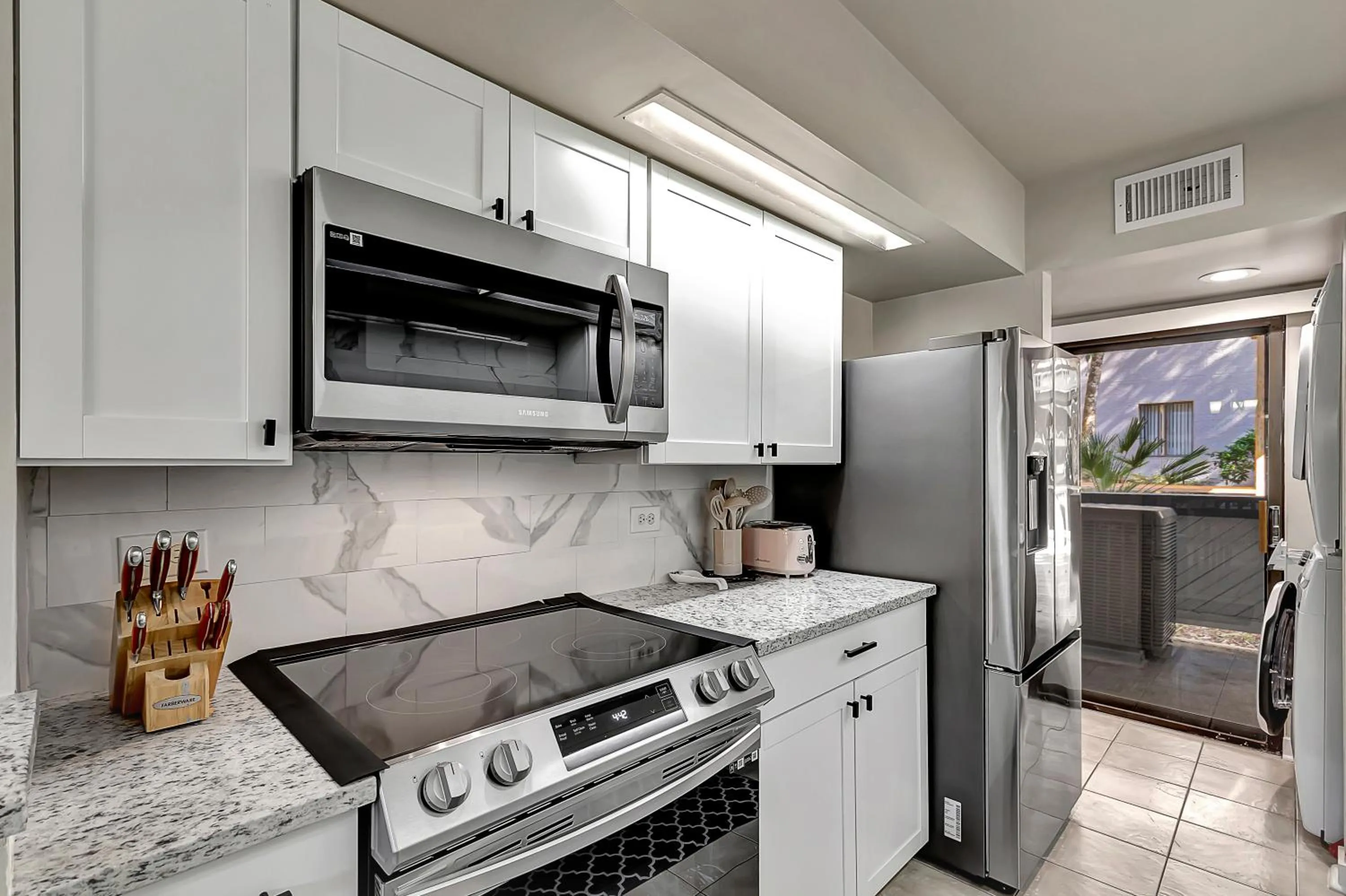 Property building in Treetops 6101