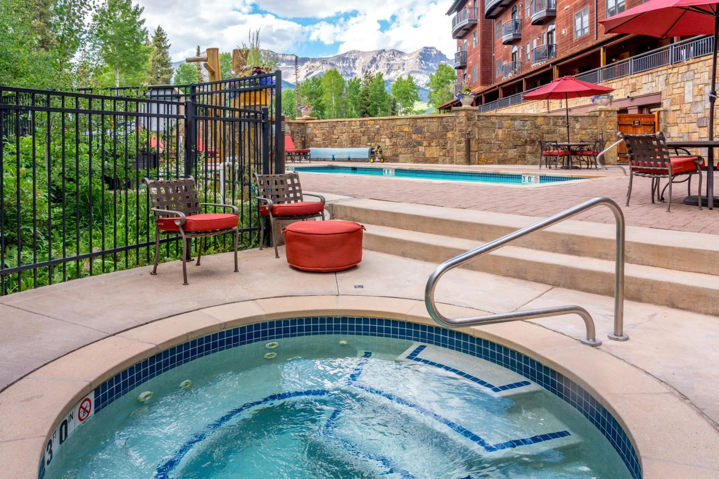 Bear Creek Lodge 207B by Alpine Lodging Telluride