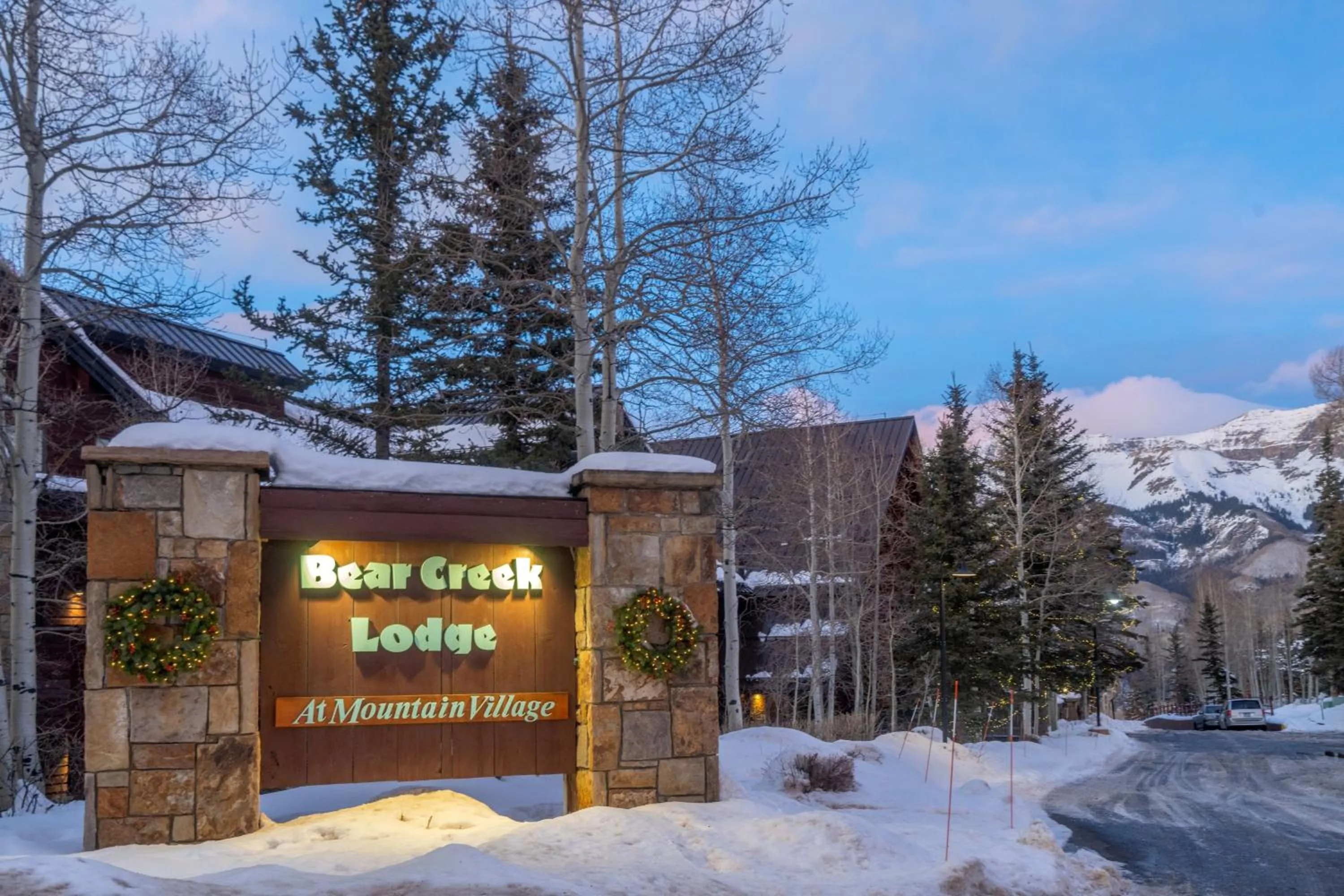 Bear Creek Lodge 207B by Alpine Lodging Telluride