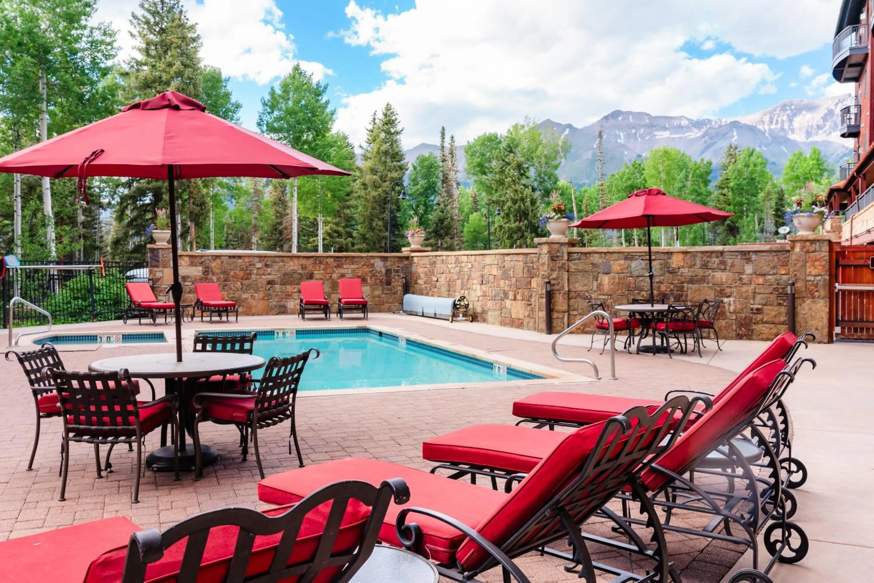Bear Creek Lodge 207B by Alpine Lodging Telluride