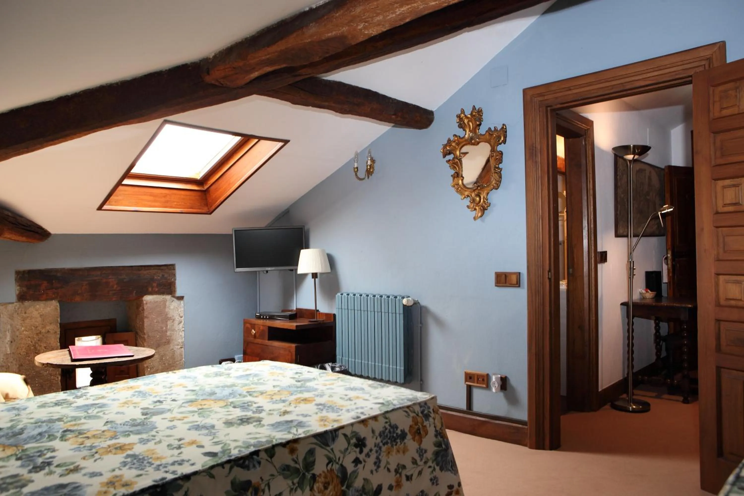 Bedroom in Posada La Torre de La Quintana