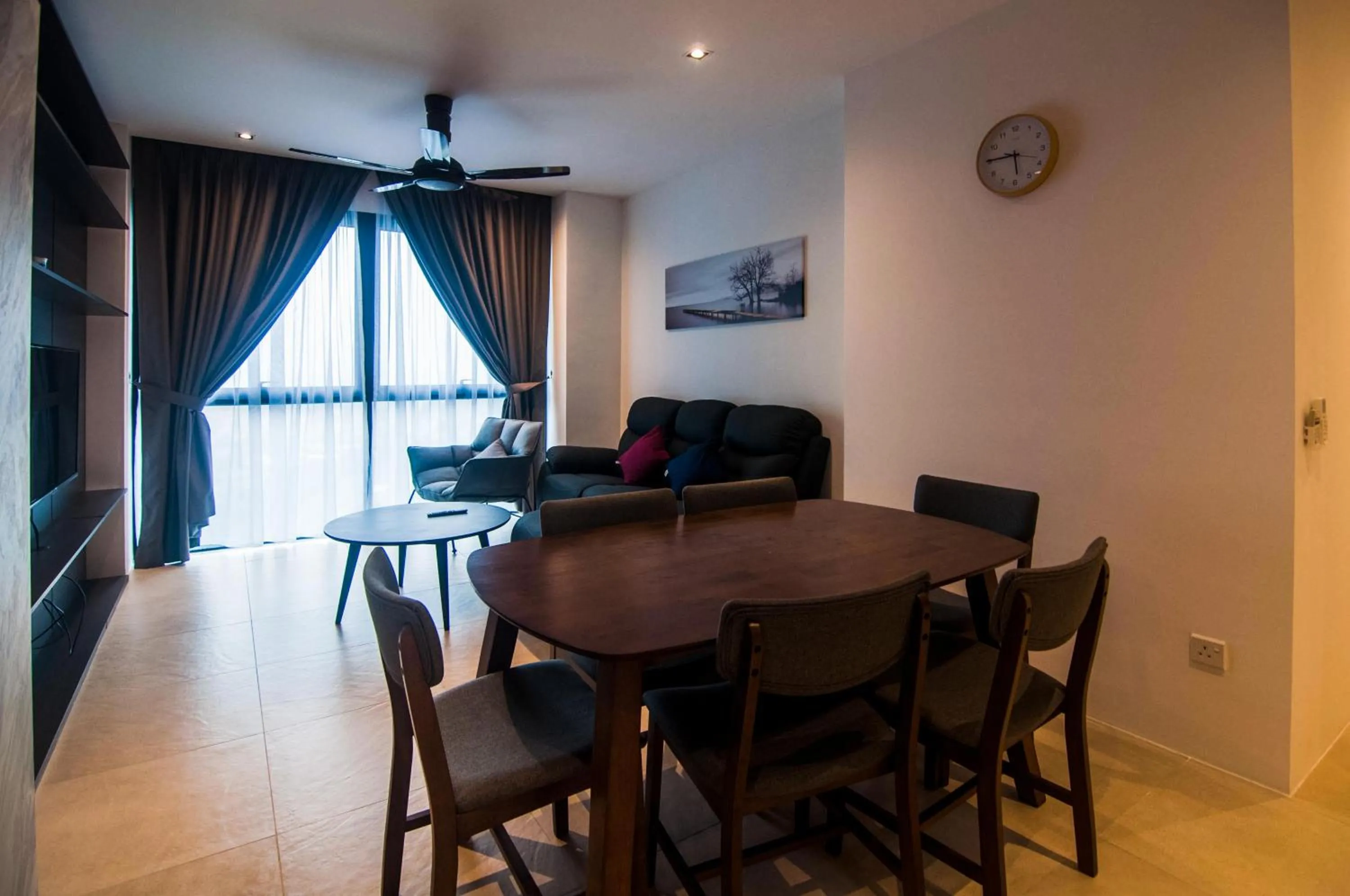 Lumi Tropicana - Idealhub