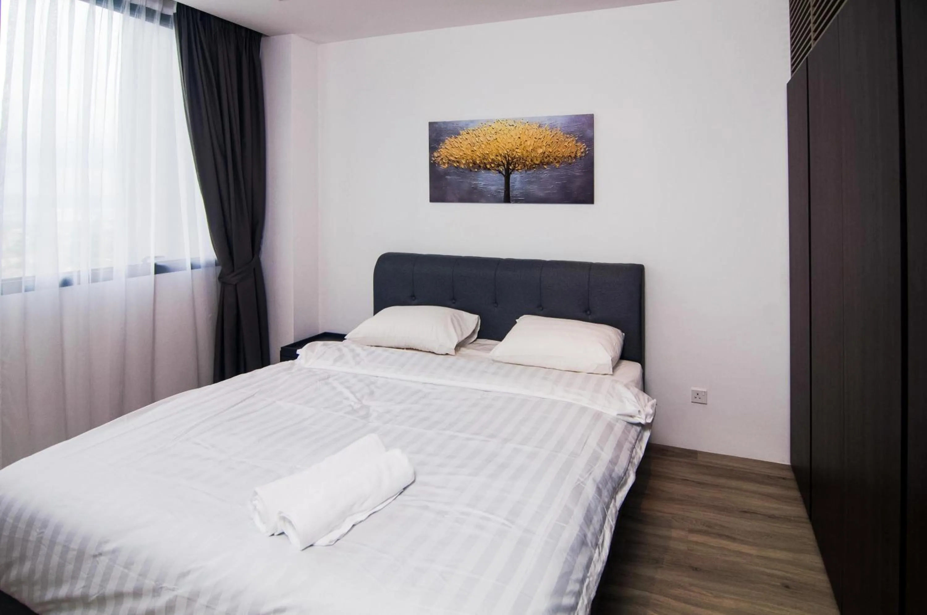 Bed in Lumi Tropicana - Idealhub